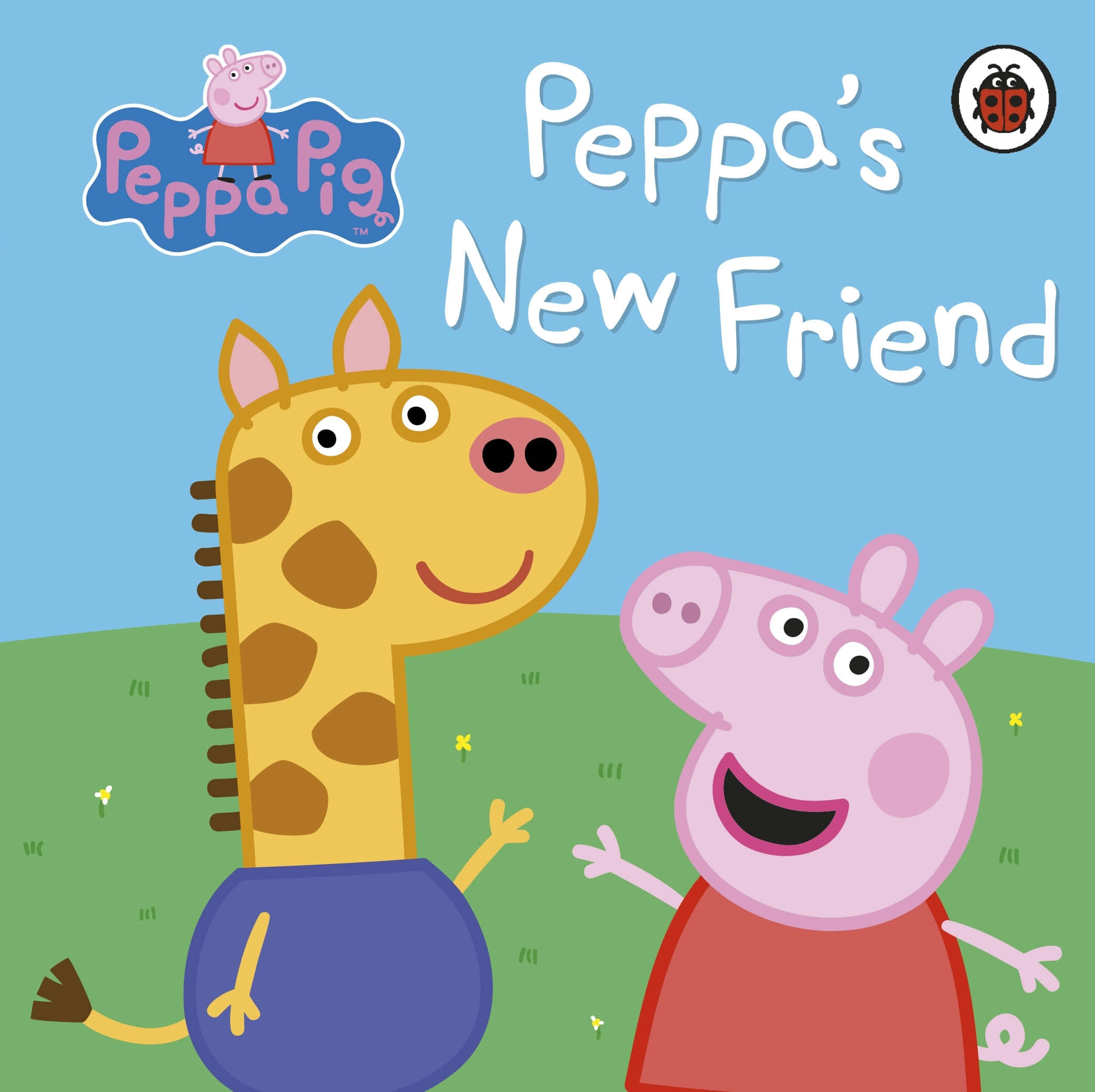 Gerald Giraffe 桌布 壁紙 — Peppa Pig 同一個微笑嘅長頸鹿朋友喺晴朗嘅藍天下嘅陽光綠色田野上開心地揮手。