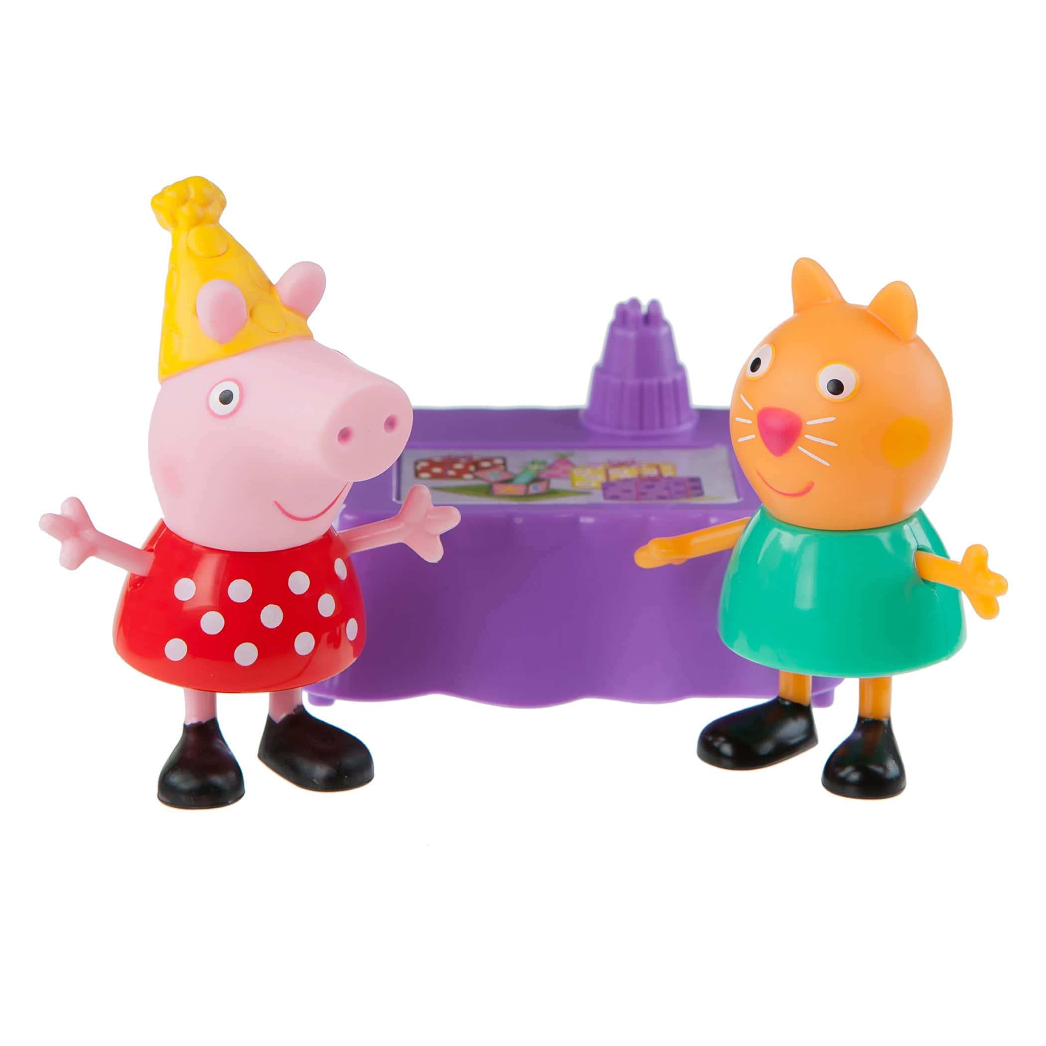 Candy Cat 桌布 壁紙 — Peppa Pig 和戴帽子的貓公仔站在一個有彩色裝飾的紫色玩具蛋糕旁邊微笑。
