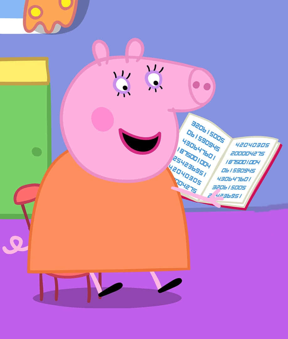 Mummy Pig 桌布 壁紙 — Peppa Pig 喺色彩繽紛嘅卡通房入面，燦爛咁笑住，攞住一本打開咗、充滿數字嘅書。