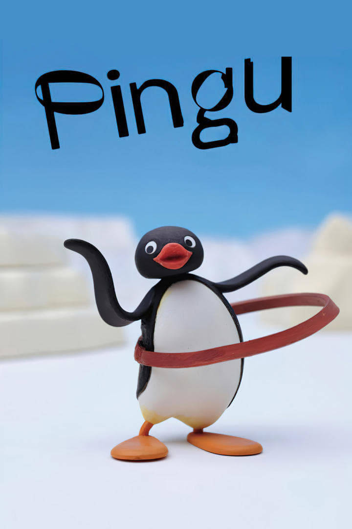 Pingu玩呼啦圈 壁紙 — 一個黏土動畫企鵝角色在藍天白雲和白色冰層上快樂地旋轉紅色呼拉圈。