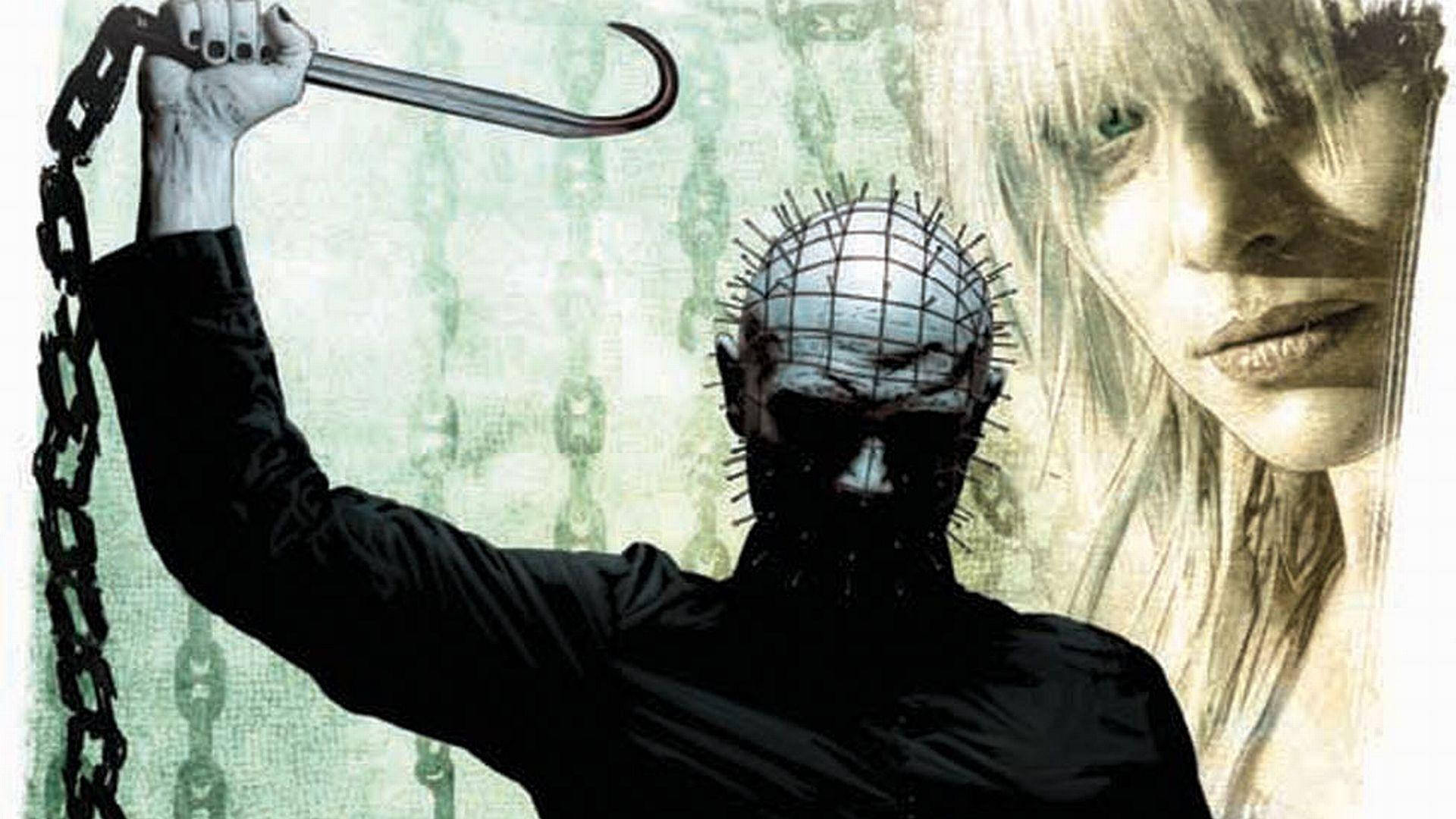 Pinhead Hellraiser 第六冊漫畫海報 壁紙 — 針頭舉起帶鉤的鏈條武器，背景是綠色鏈條圖案，一個幽靈般的金髮女人面孔在他身後浮現。