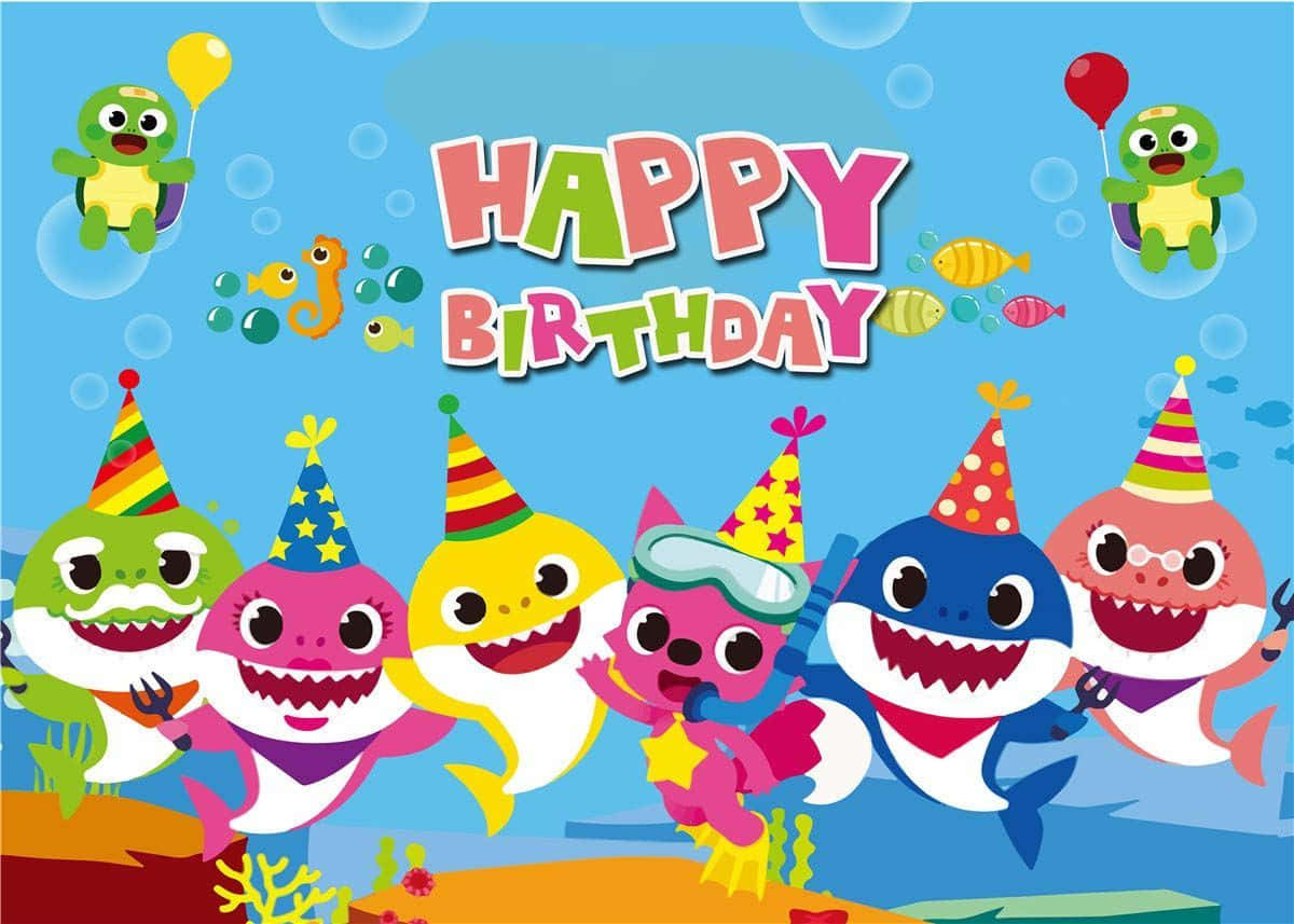 生日快樂卡通鯊魚和海洋生物在水底用氣球慶祝。