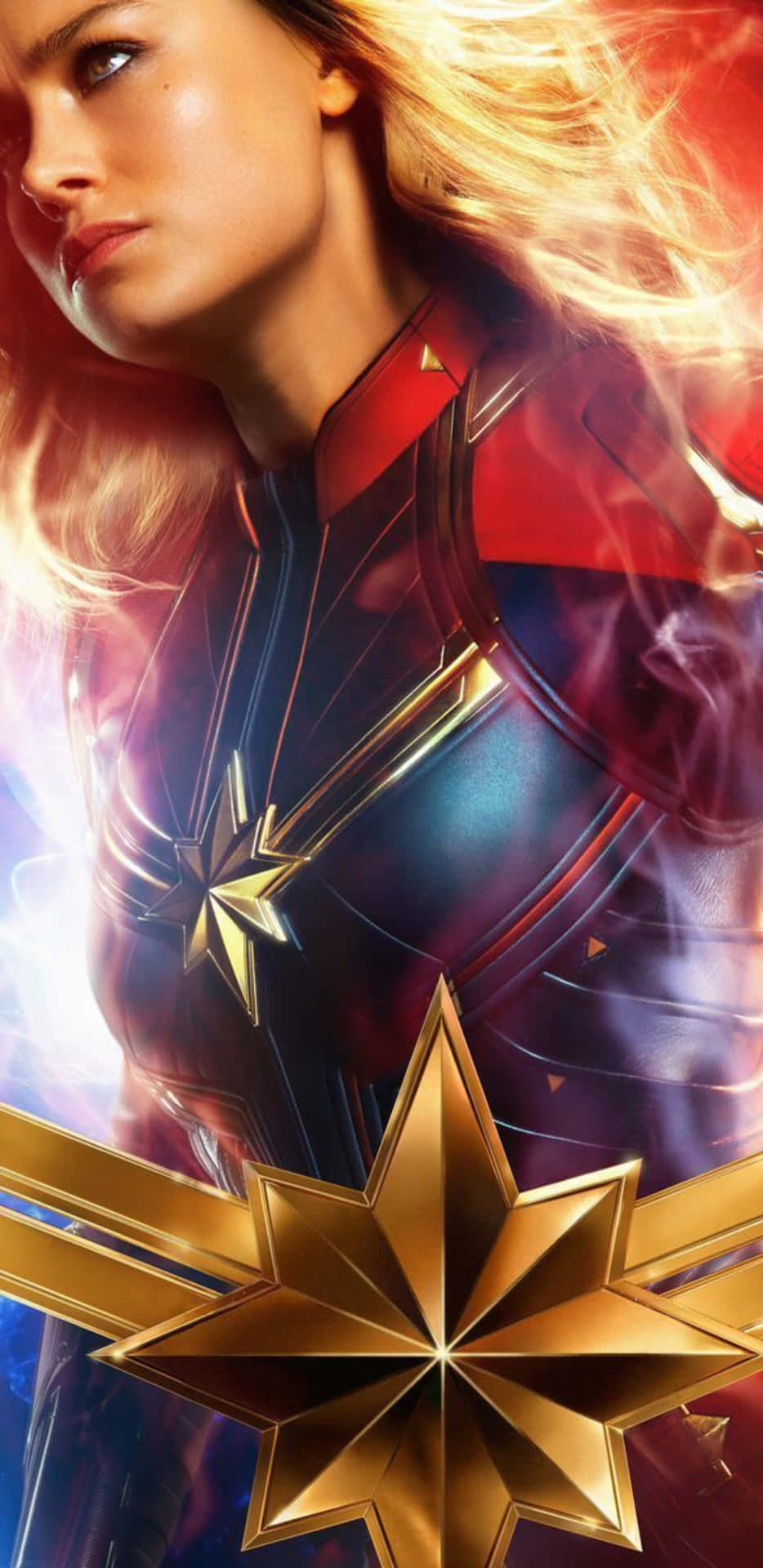 Marvel 隊長身穿超級英雄服裝，帶有發光星星標誌。