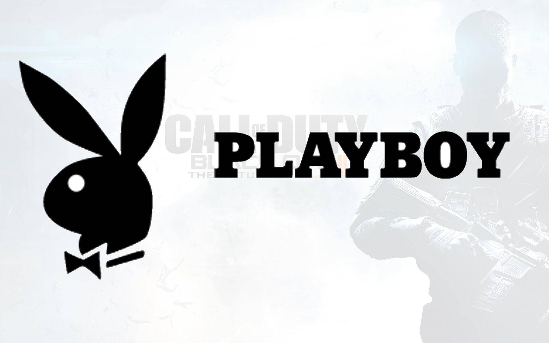 Playboy兔仔標誌，配有蝴蝶結及文字，覆蓋在褪色士兵剪影上。