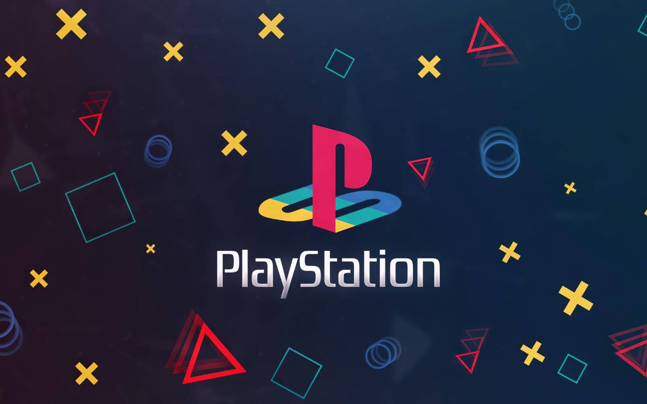 遊戲 桌布 壁紙 — PlayStation 標誌居中於深色漸變背景上的彩色幾何形狀之間。