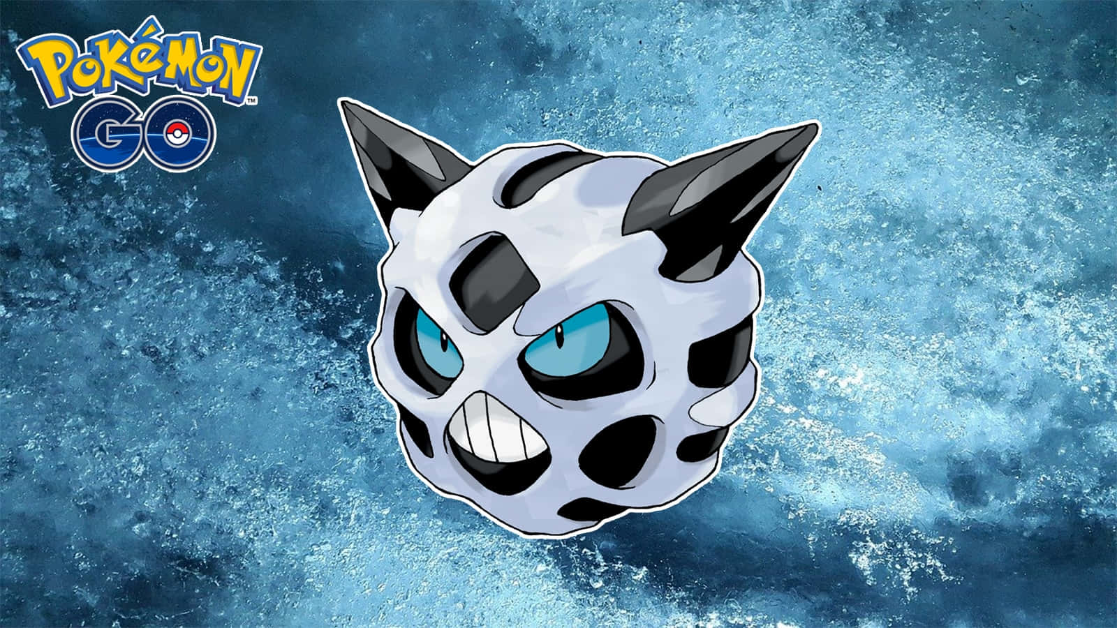 Pokémon Go Glalie 冰藍背景桌面壁紙 壁紙 — 一個帶有鋒利牙齒和發光藍色眼睛的威脅性阿羅拉卡蒂狗臉孔，背景是洶湧的冰藍色。