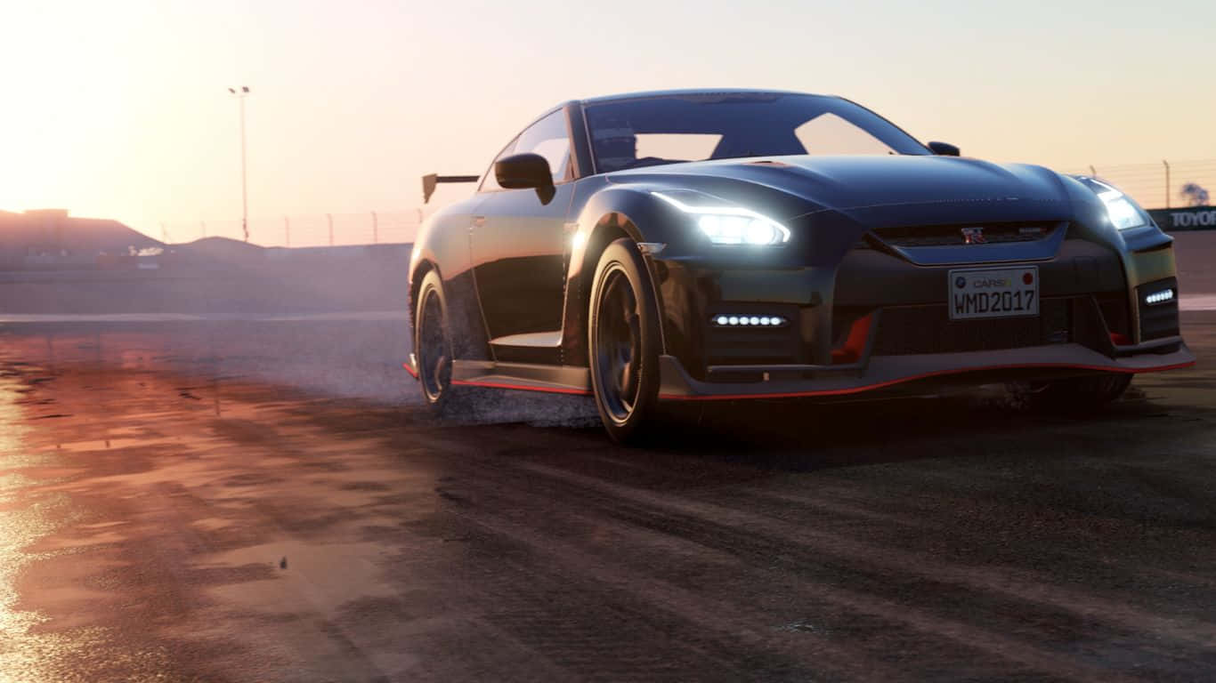 Project Cars 2 日產 GT-R 背景 壁紙 — 一輛黑色日產GT-R在日落時分的濕滑賽道上飄移，冒出煙霧。