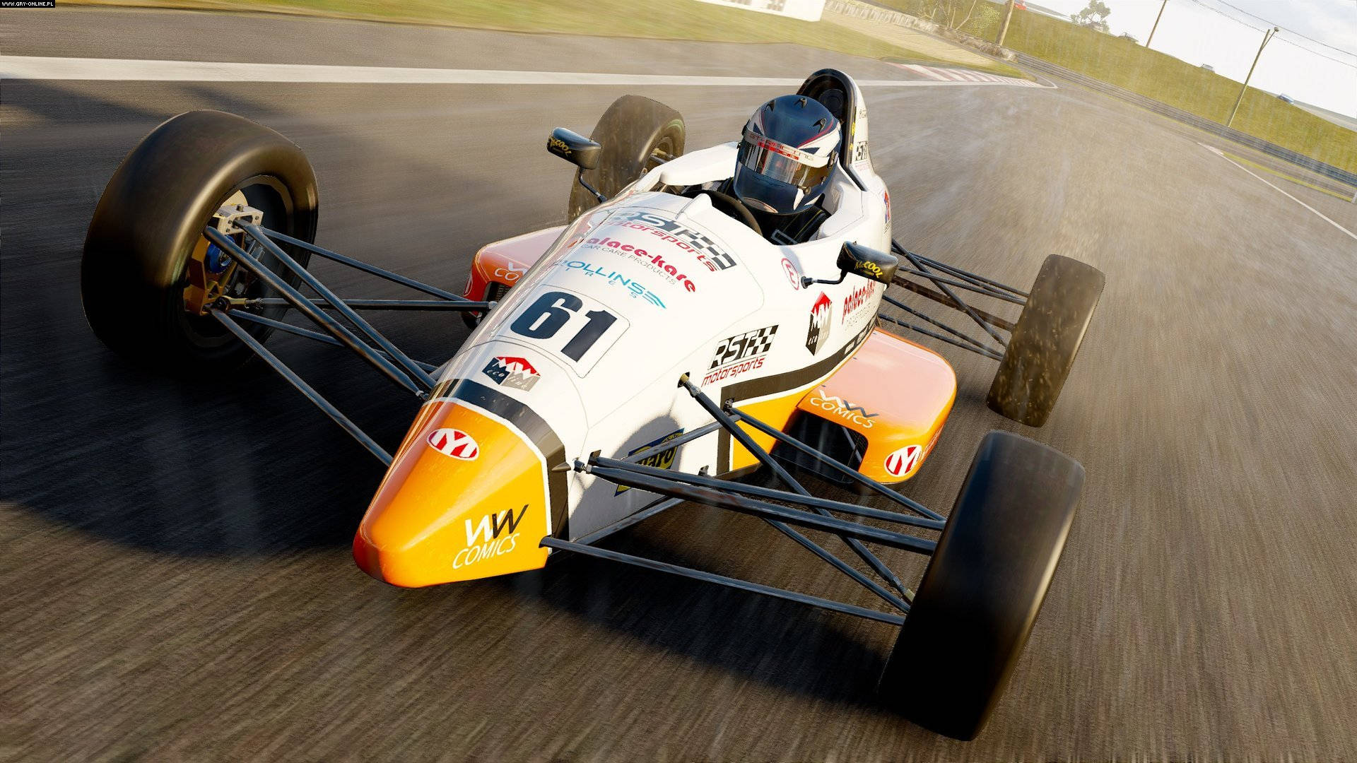 Project Cars 4K 宝马 M3 壁紙 — 一輛白色和橙色的開輪式賽車，編號61，在陽光明媚的賽道上疾馳。