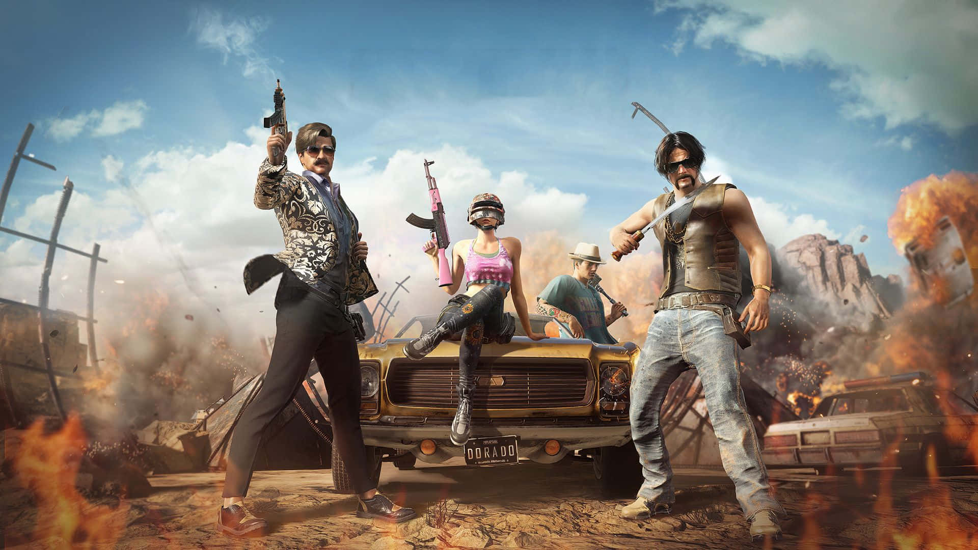 穿粉紅上衣的女孩 PUBG 1920x1080 壁紙 — 四個武裝角色在明亮的藍天下，在混亂的沙漠戰場上，英雄般地圍繞著一輛燃燒的復古汽車擺姿勢。