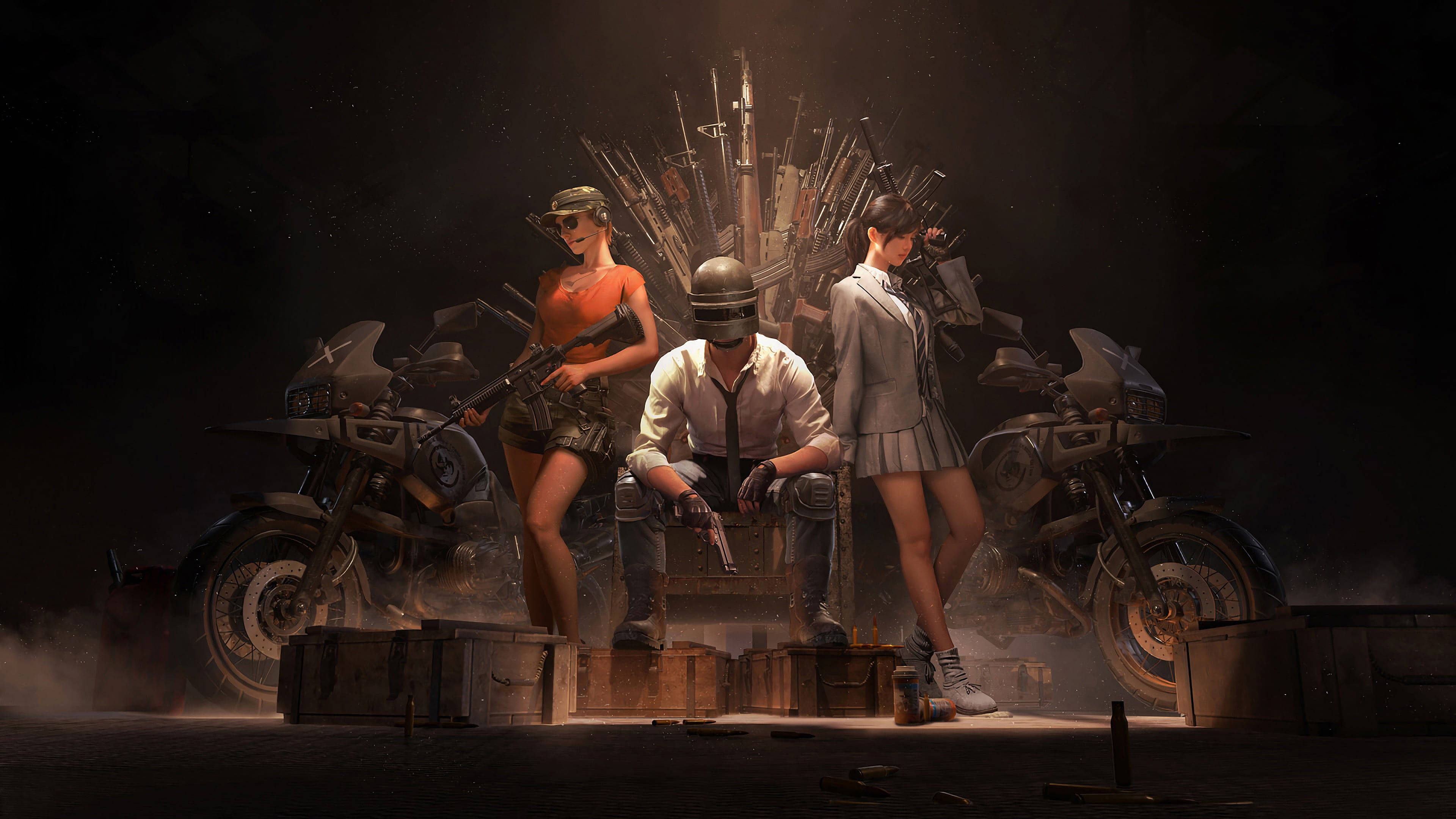 PUBG 3D 生動高清王座 壁紙 — 三名武裝玩家身穿戰術裝備，在戲劇性燈光下與電單車和武器擺出戲劇性姿勢。