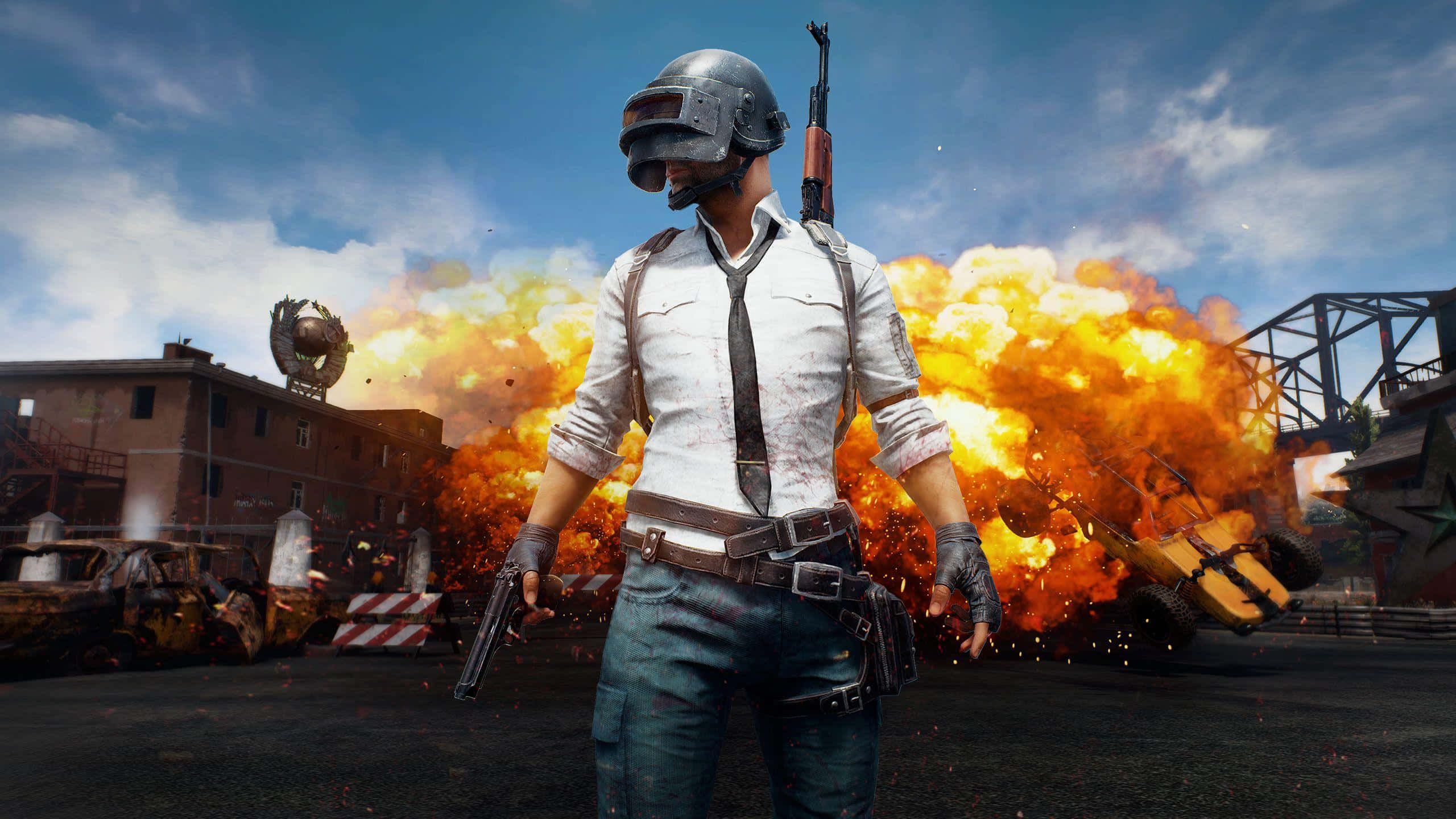 PUBG Mobile - 一名男子站在爆炸前方 壁紙