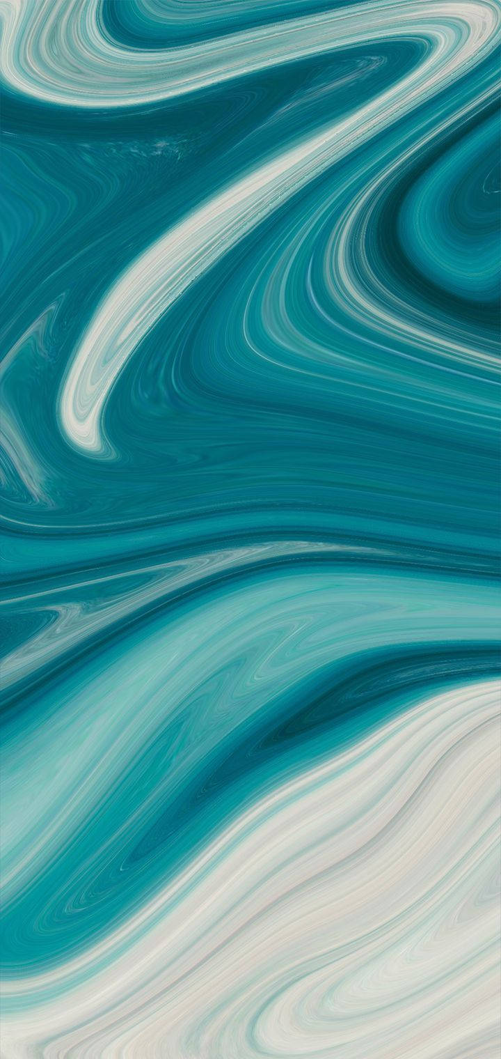 Realme 藍綠漩渦 壁紙 — 青綠色和白色的流體漩渦創造出迷人的抽象圖案，宛如液體流動。