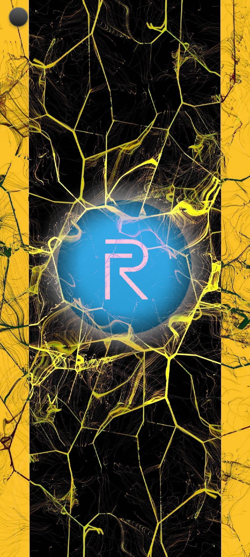 realme 標誌 黃色大理石紋 壁紙 — 一個發光的藍色圓圈，中心有一個粉紅色的「R」，在黑色背景上放射出電光黃色的分形線條，並以大膽的黃色條紋框住。