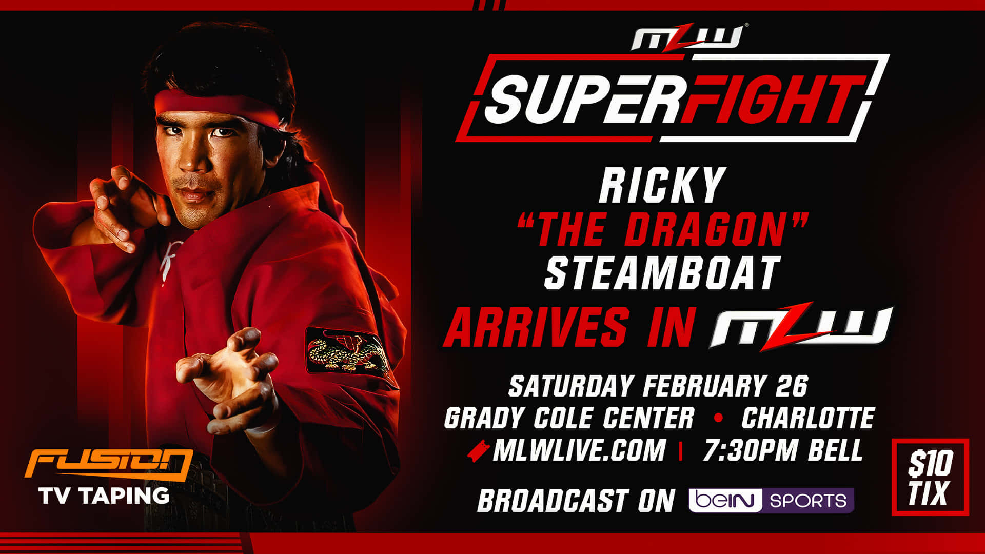 武術戰士Ricky Steamboat身穿紅色道服為MLW SuperFight活動海報擺姿勢。