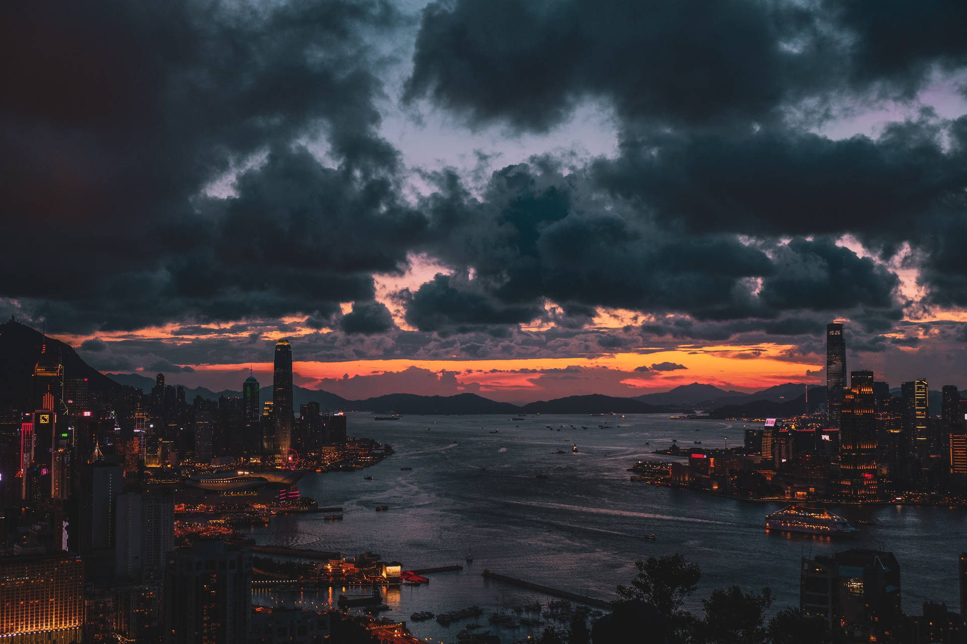 城市河流壁紙