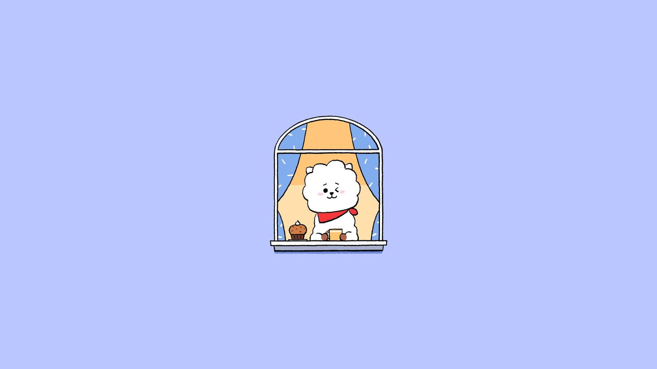 RJ BT21站在窗邊 壁紙 — 一隻可愛的白色卡通狗戴著紅色圍巾，坐在窗邊，旁邊有紙杯蛋糕和馬克杯，黃色窗簾框著，背景是柔和的藍色。