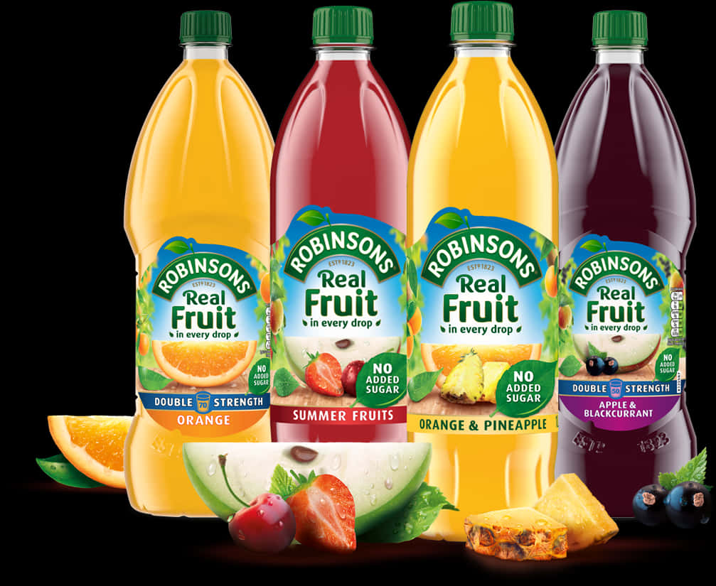 Robinsons 水果汁系列 壁紙 — 四個色彩繽紛的Robinsons Real Fruit瓶，配上新鮮水果片，排列在黑色背景前。