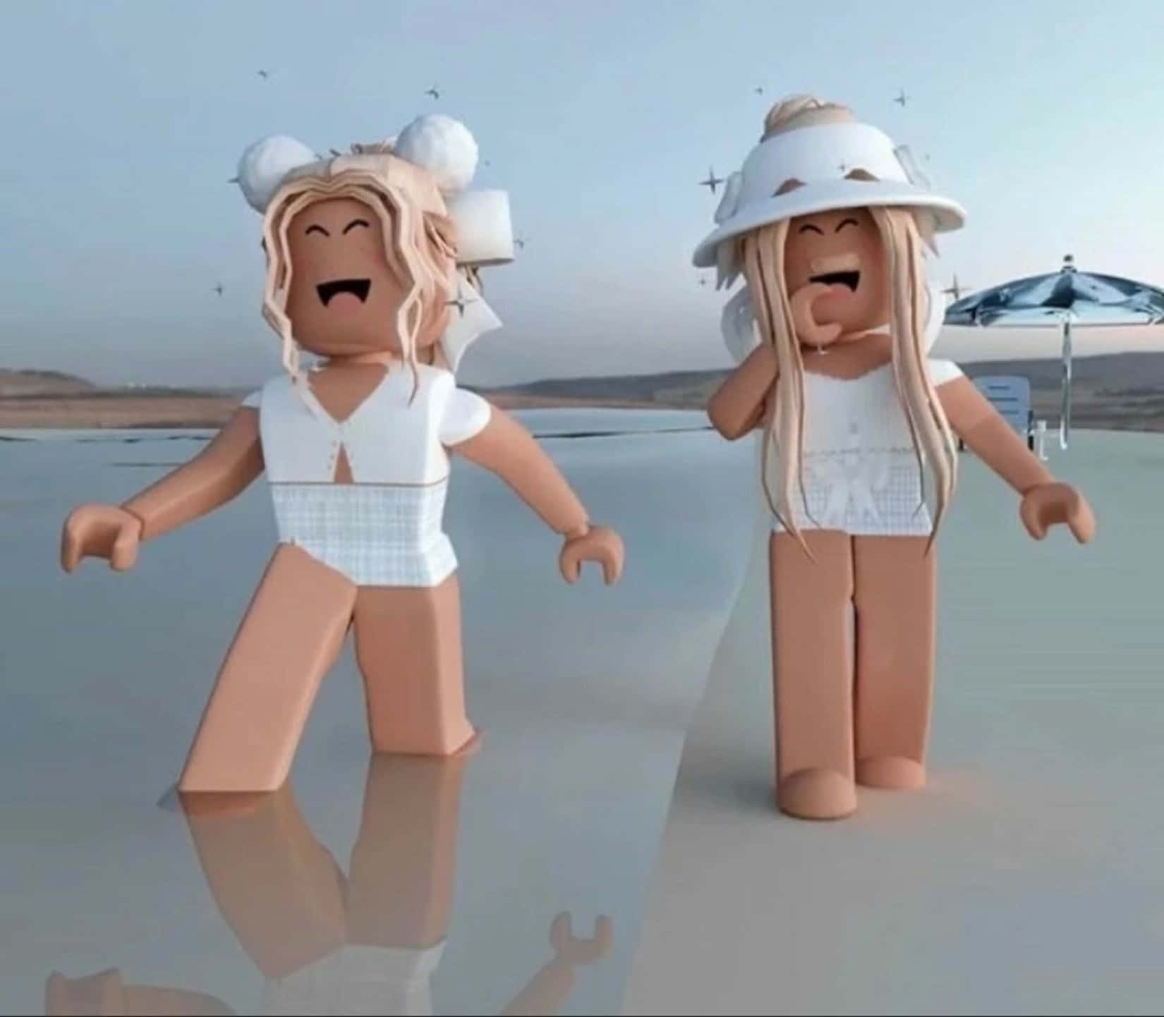 兩個身穿白色服裝的 Roblox 角色在反射鹽灘上大笑。