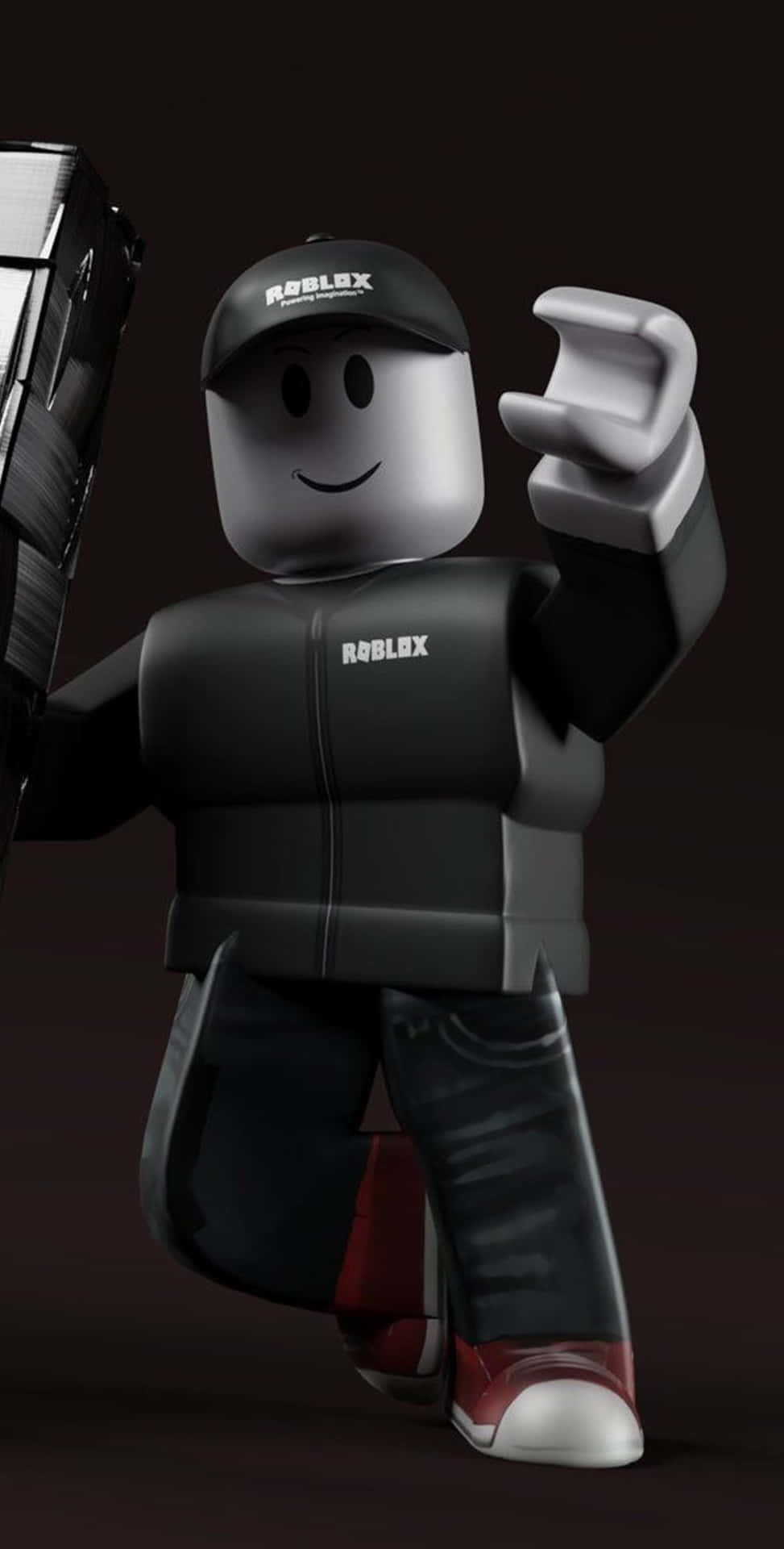 Roblox 角色戴著黑色帽子和外套，穿著紅色鞋子揮手。
