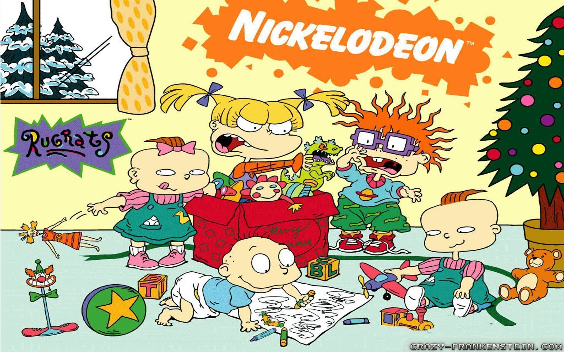 小鬼當家過聖誕節 壁紙 — Rugrats 角色在色彩鮮豔的卡通房間裡，圍繞著聖誕樹、玩具和禮物盒混亂地玩耍。