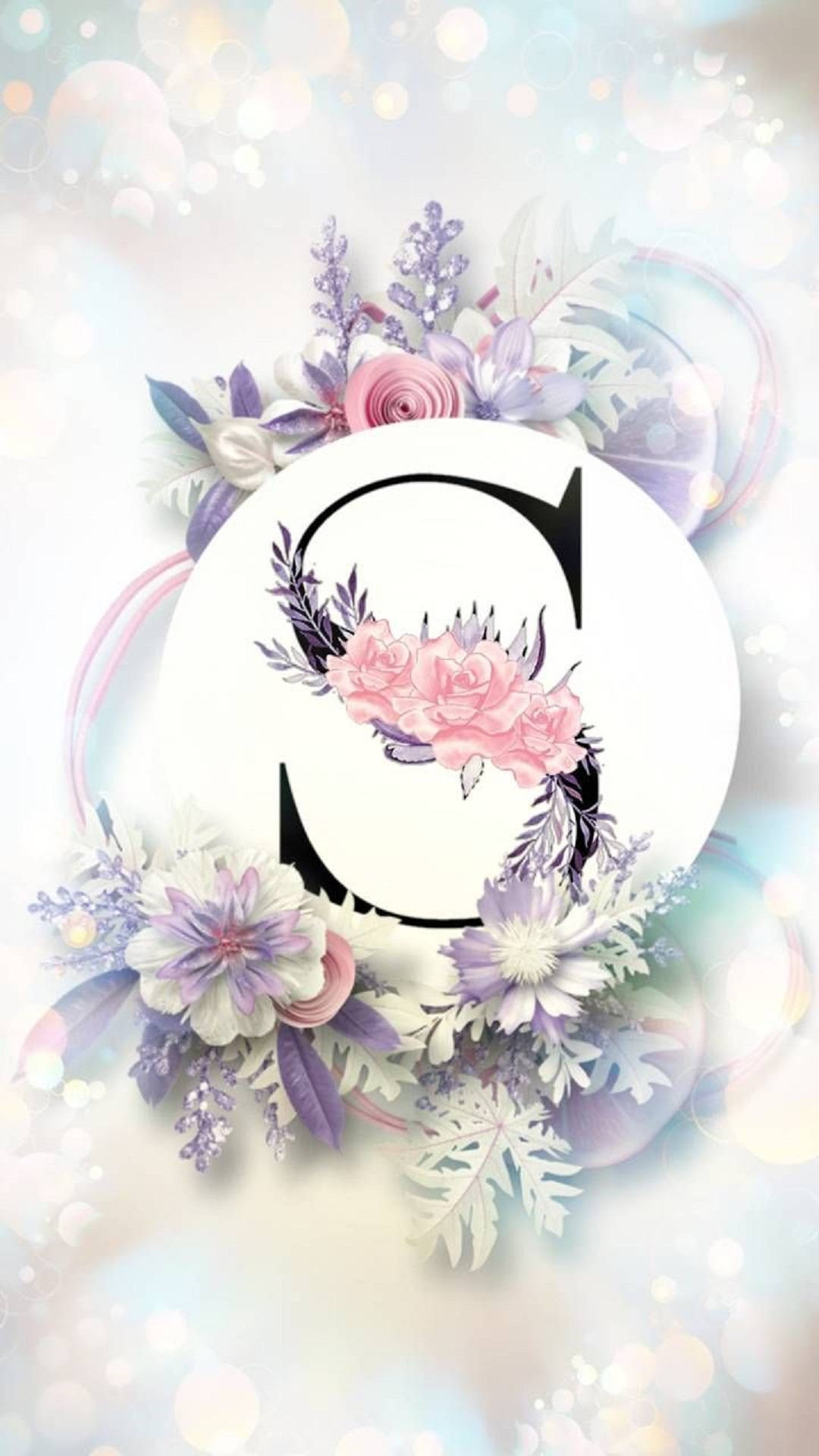 花卉風格字母 S 壁紙 — 一個風格化的字母S，點綴著粉紅玫瑰和紫色花朵，背景是柔和發光的散景。