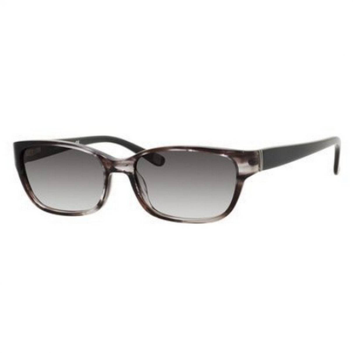 Saks Fifth Avenue SFA-72S-0E 女士太陽眼鏡 壁紙 — 一對時尚的長方形太陽眼鏡，配以玳瑁鏡框和漸變灰色鏡片，置於純白背景上。