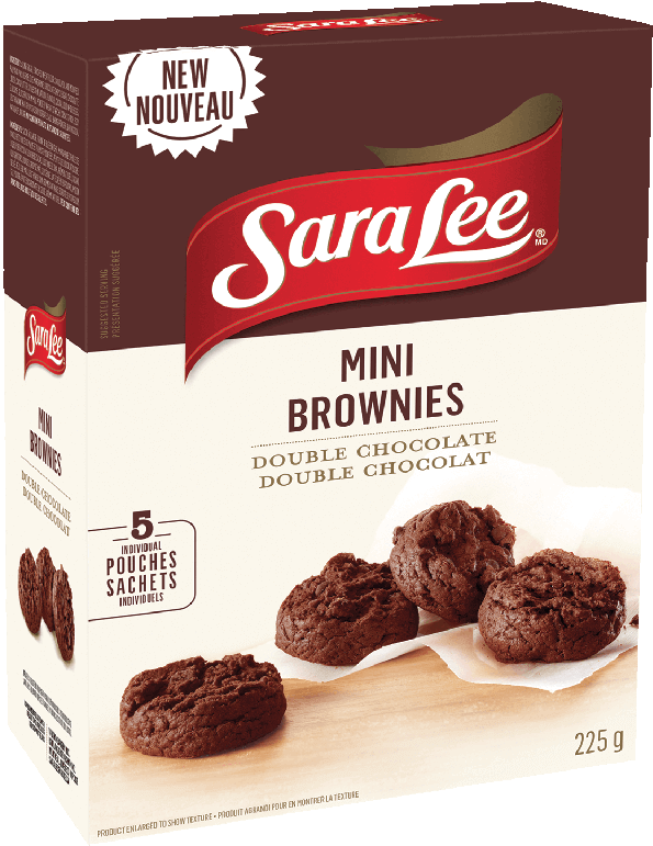 Sara Lee迷你巧克力布朗尼包裝 壁紙 — 一盒Sara Lee迷你雙重朱古力布朗尼，內有5個獨立包裝小袋，展示在木質表面上。