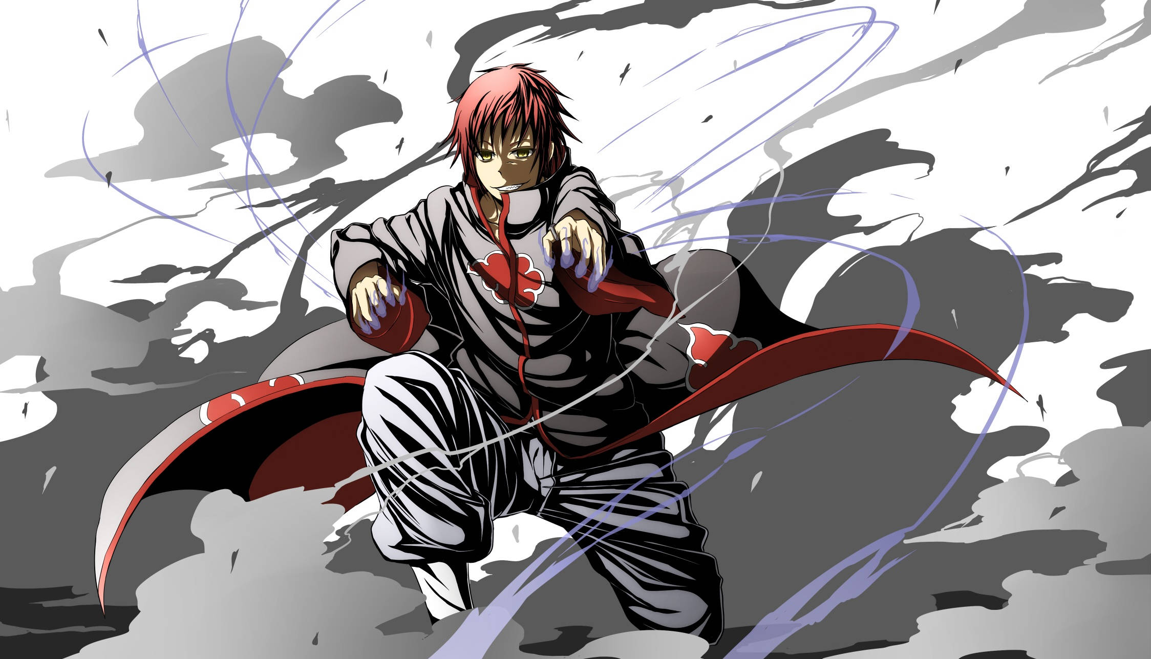Sasori 查克拉傀儡師 壁紙 — 一個紅髮披風的動漫角色在風暴般的灰白背景前動態地蹲伏。