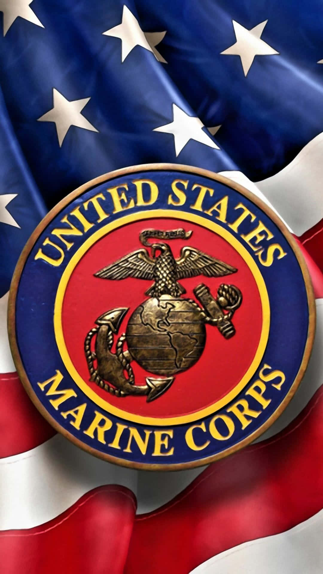 Semper Fi，海軍陸戰隊！ 壁紙 — 美國海軍陸戰隊徽章居中於飄揚的美國國旗上，帶有鮮明的紅、白、藍色。
