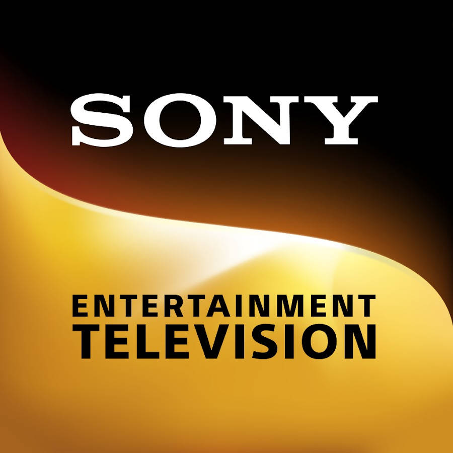 SET印度極簡風格標誌 壁紙 — Sony Entertainment Television 標誌，在深色背景上以動態金色波浪呈現粗體白色和黑色文字。