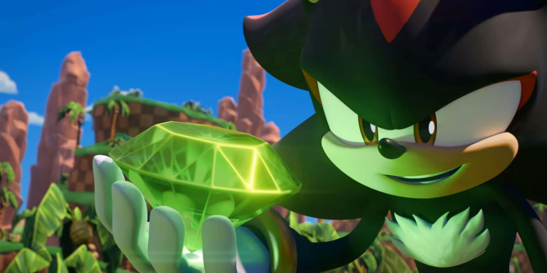  壁紙 — Shadow the Hedgehog 喺晴朗藍天下嘅生動叢林場景中手持一顆發光嘅綠色寶石。