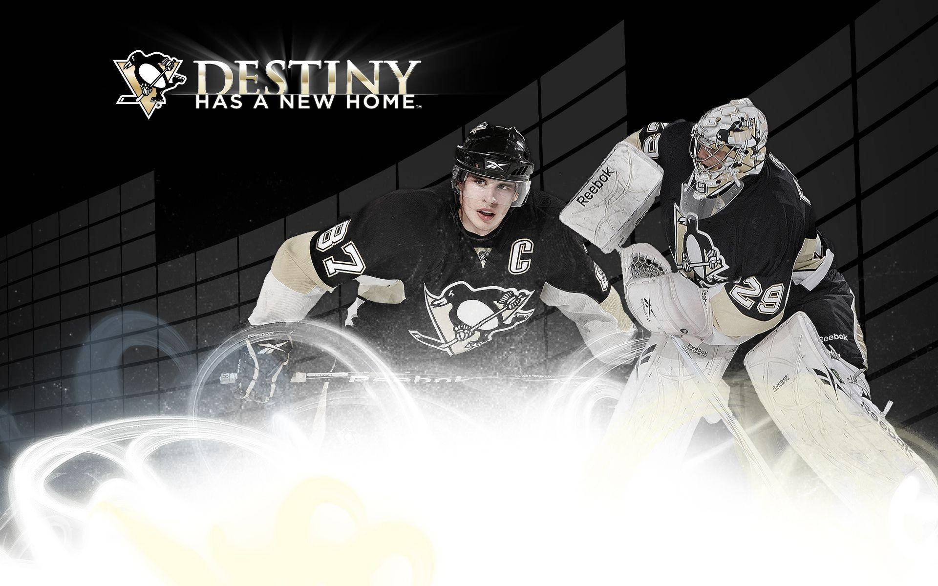 Sidney Crosby 冰球戲劇性修圖：閃光環繞 壁紙 — 兩名匹茲堡企鵝冰球運動員身穿黑色和金色裝備，在深色網格背景上以發光的白色能量漩渦動態擺姿勢。