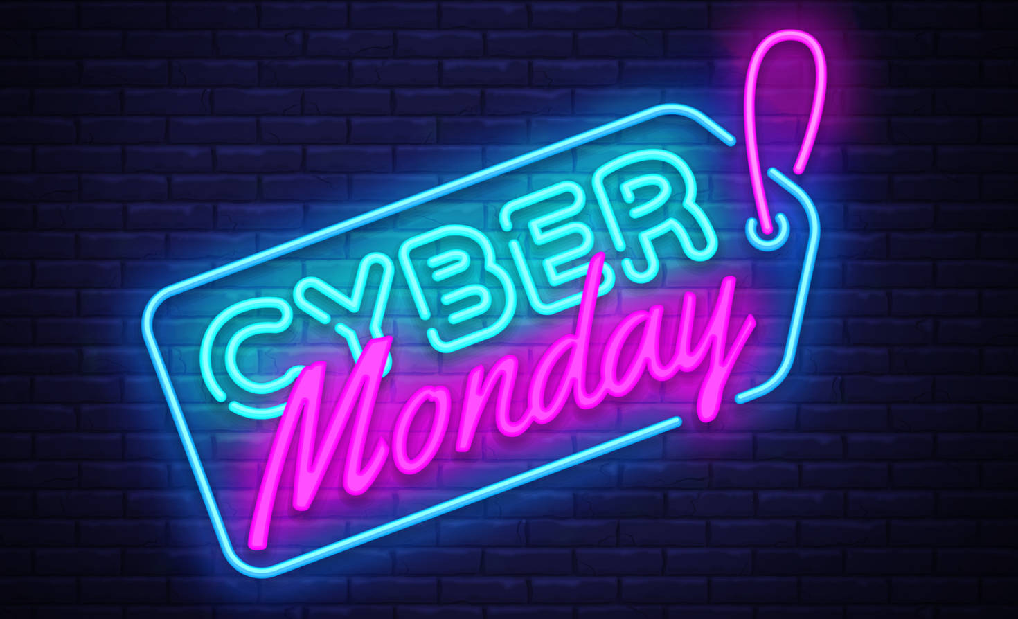 在磚牆上發光的霓虹燈Cyber Monday標誌
