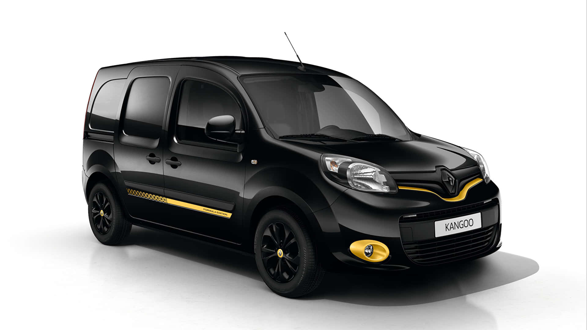 Renault Kangoo 桌布 壁紙 — 一輛時尚的黑色雷諾Kangoo客貨車，帶有搶眼的金色飾邊和黑色車輪，在白色背景的攝影棚中展示。