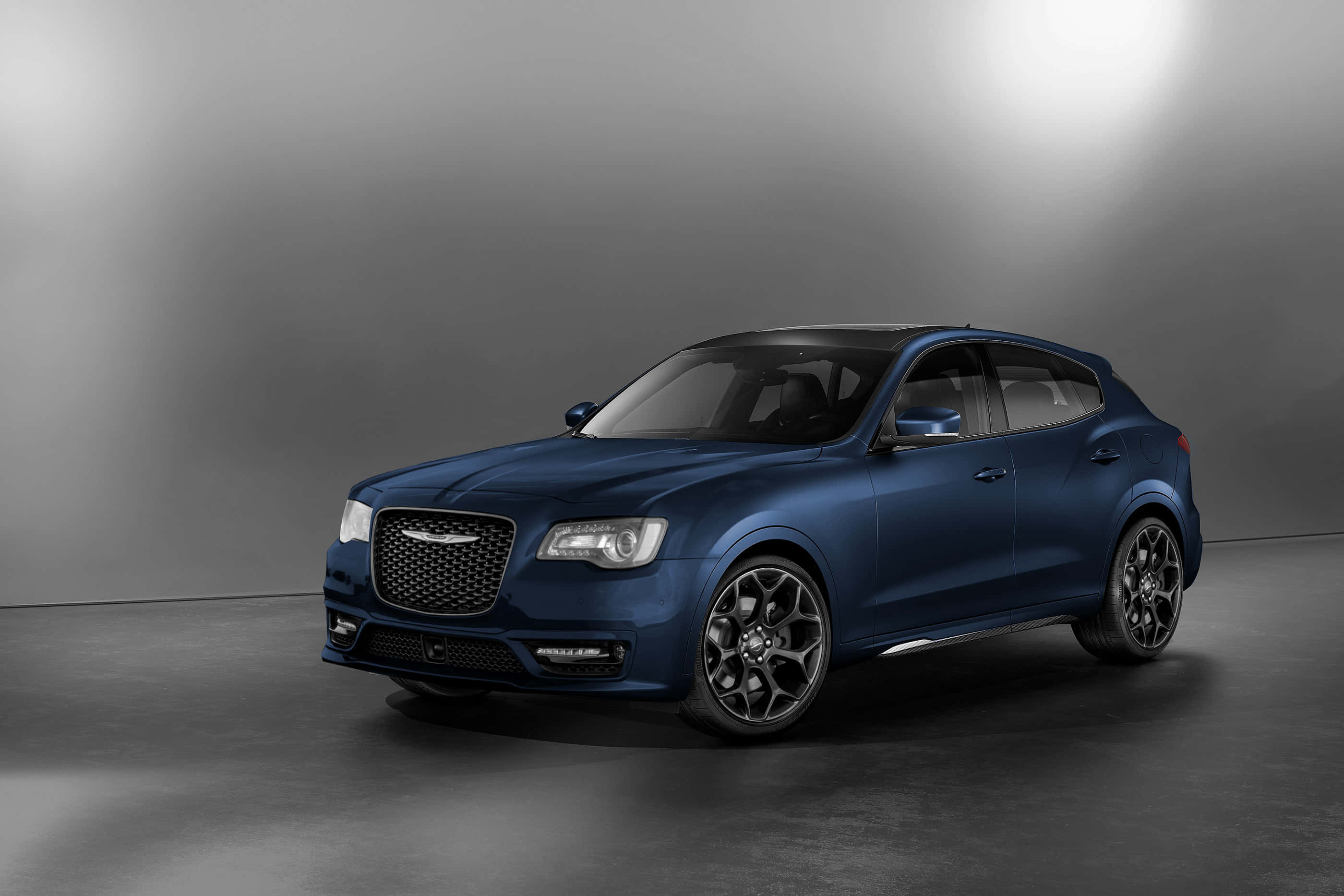 Chrysler 300 桌布 壁紙 — 一輛時尚的藍色克萊斯勒SUV在極簡風格的工作室中展示，配有戲劇性的聚光燈和灰色混凝土地板。