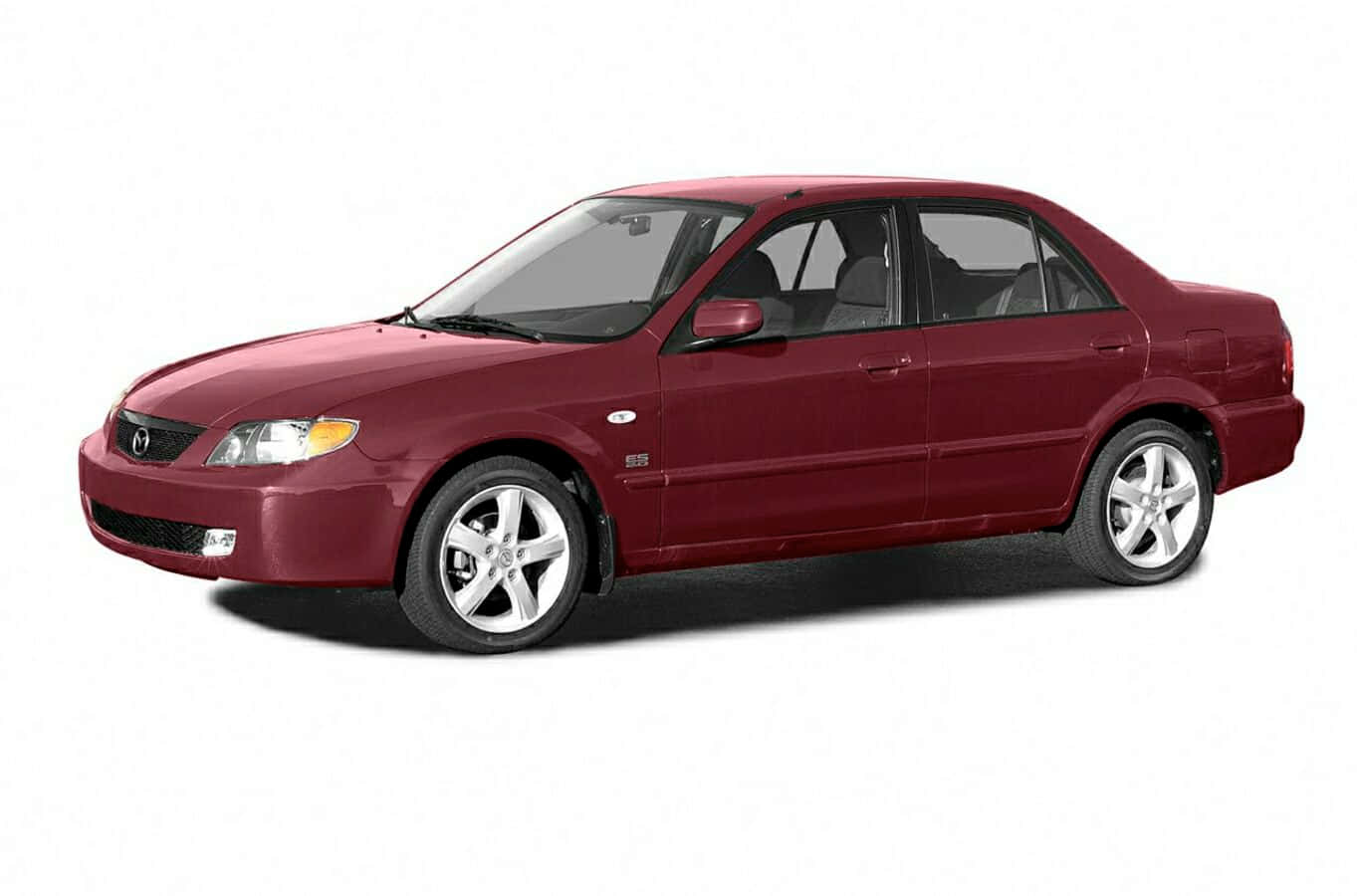Mazda Protege 桌布 壁紙 — 一輛時尚的栗色轎車配銀色合金輪圈，在純白色背景上以側面展示。