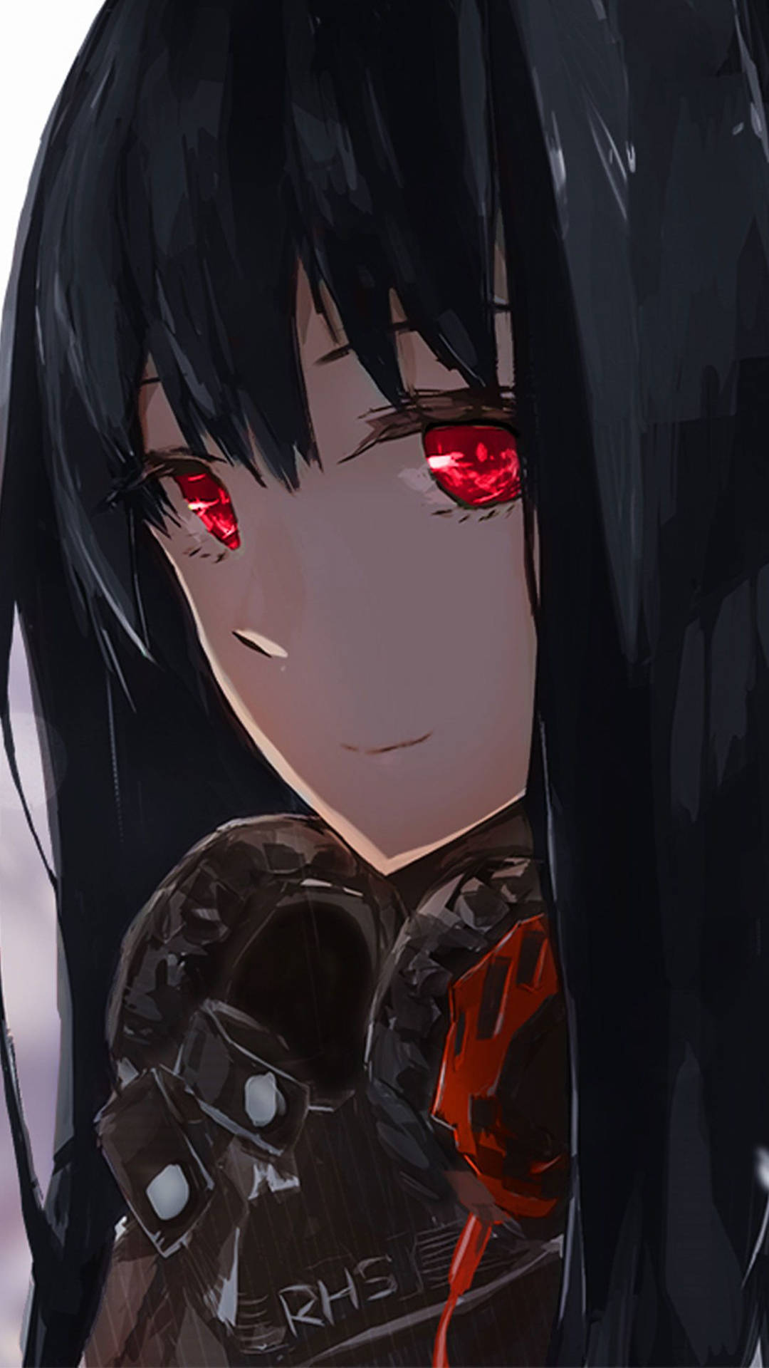 紅眼發光、身穿深色盔甲的動漫女孩