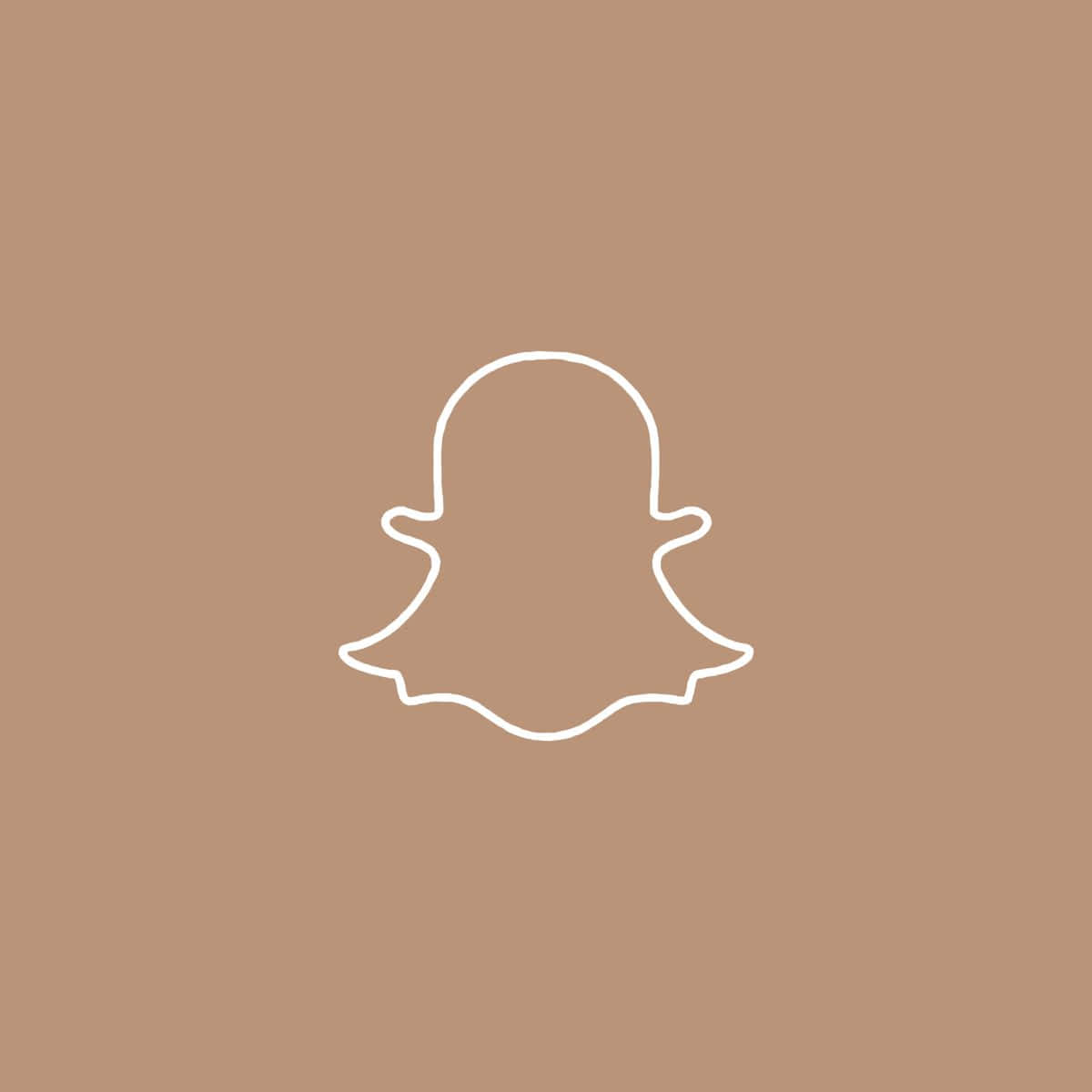 用Snap捕捉生活中的美好時刻 壁紙 — 一個極簡的白色Snapchat鬼魂標誌輪廓，居中放在純色啞光棕色背景上。