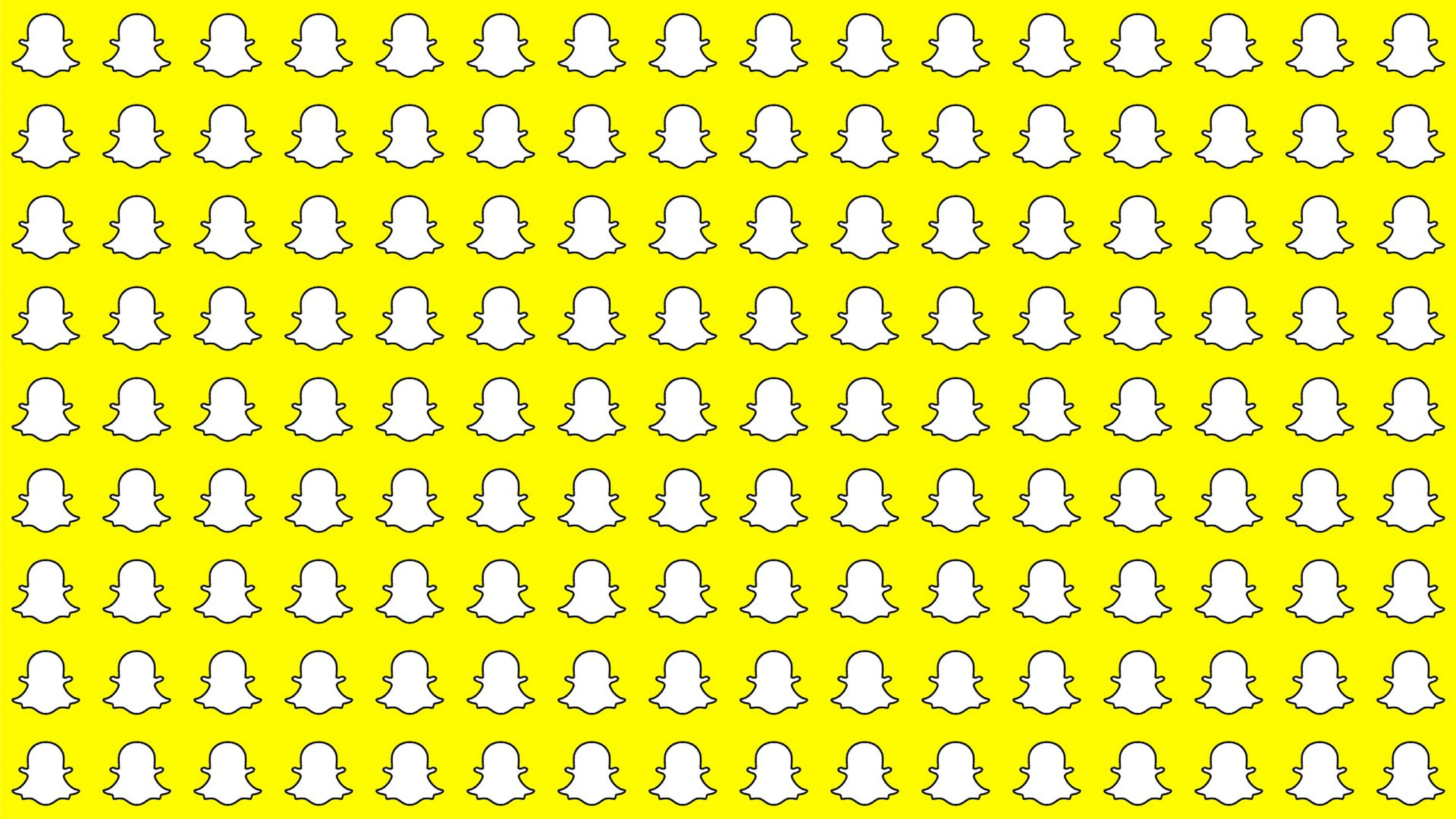Snapchat 黃色圖案風格 壁紙 — 明亮的黃色背景，充滿重複的白色Snapchat鬼魂標誌圖案。