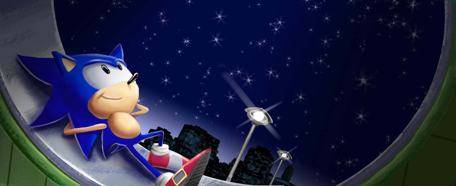  壁紙 — Sonic the Hedgehog 微笑著靠在彎曲的隧道牆上，下方是星空下的城市燈光。