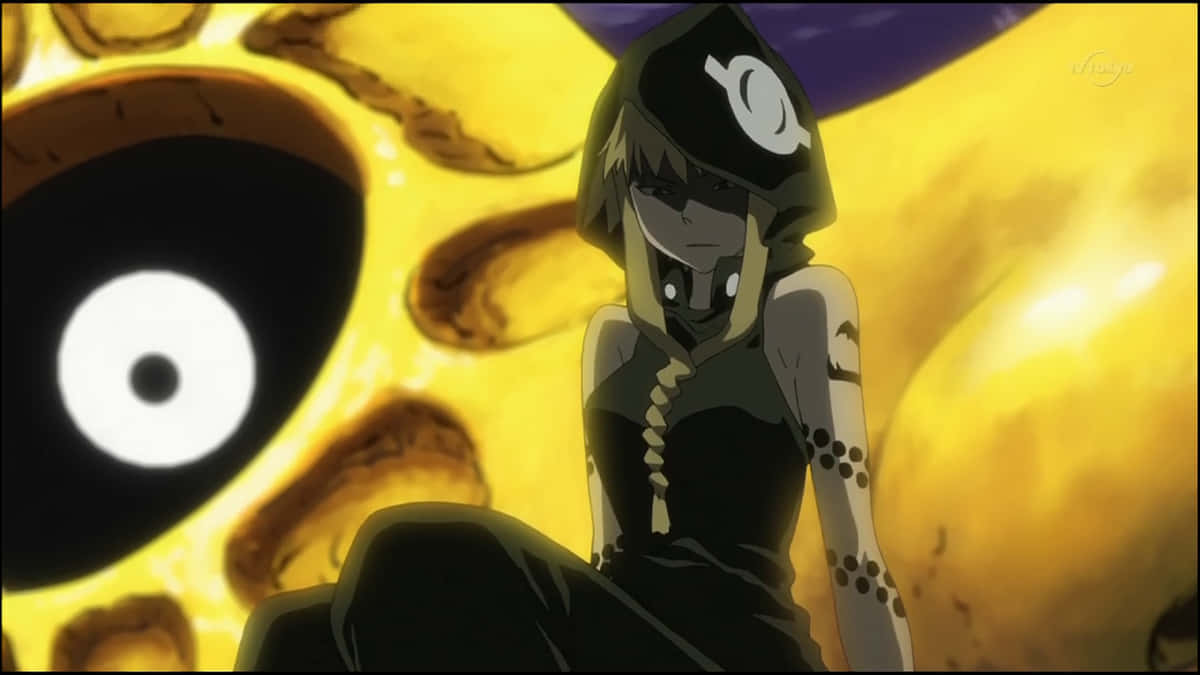 《Soul Eater》Medusa 大眼靈魂獵人頭像 壁紙 — 一個黑髮動漫女孩穿著黑色連帽服裝，坐在一個帶有白色瞳孔的巨大發光黃色眼睛前。