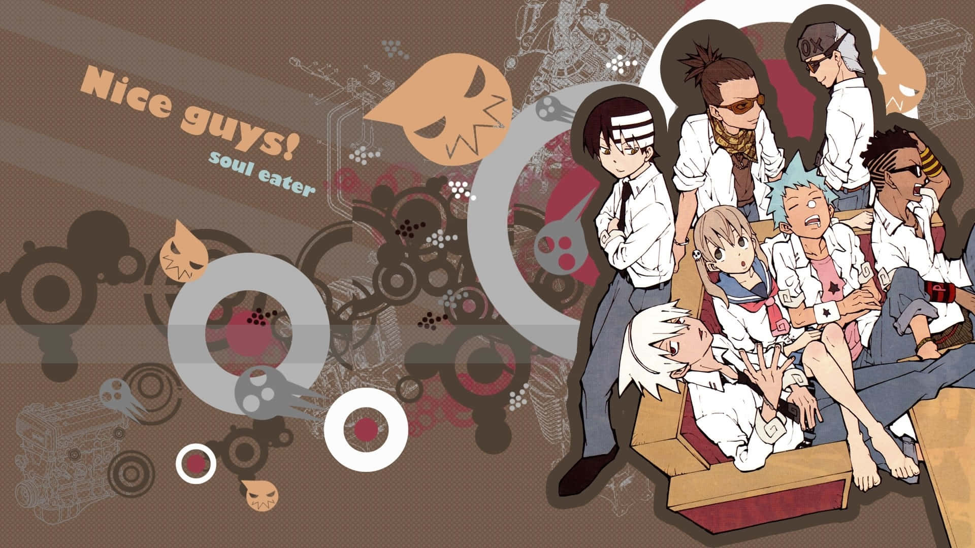 Soul Eater 可愛桌面背景 壁紙 — 《噬魂師》的動畫角色在一個帶有機械圖案和漂浮頭骨的風格化棕色背景前，隨意地坐在沙發上擺姿勢。