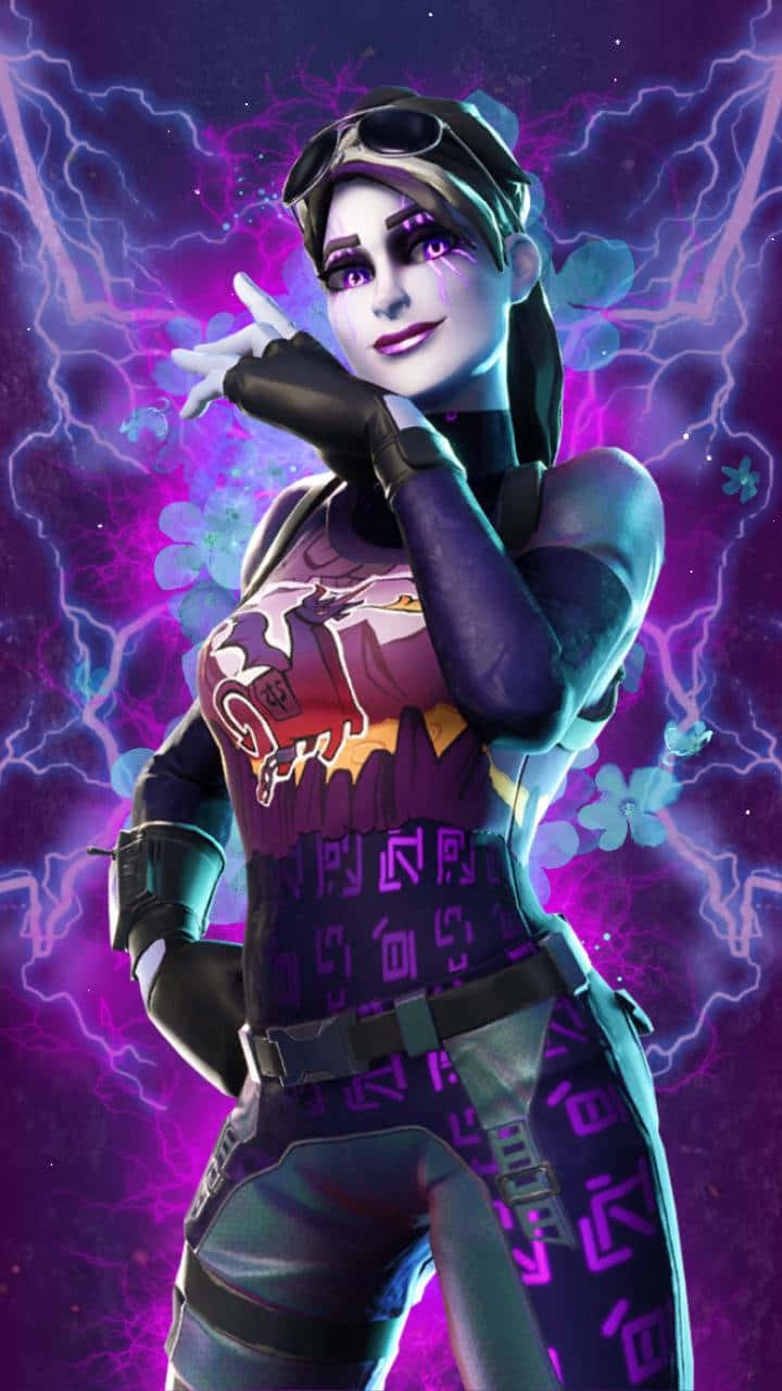 Fortnite角色暗爆手 壁紙 — 一個風格化的女性角色，擁有紫色眼睛和護目鏡，在充滿紫色閃電的鮮豔背景前自信地擺姿勢。