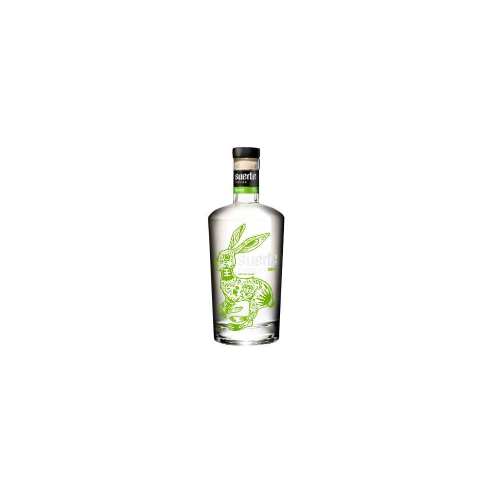 透明龍舌蘭酒瓶，標籤上有綠色兔子設計。
