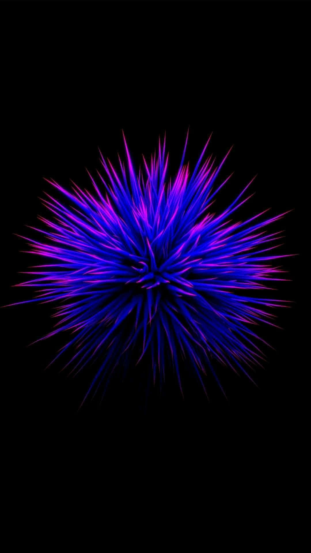 Super AMOLED 藍色炫彩 壁紙 — 一個閃耀的藍色和紫色尖刺球體在純黑色背景上以電能爆發。