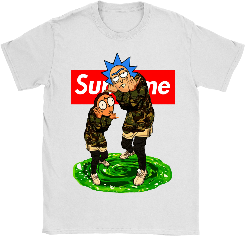 Supreme Rick and Morty T恤設計 壁紙 — 白色T恤印有卡通角色瑞克和莫蒂穿著迷彩服裝站在綠色黏液上，背後有一個紅色Supreme標誌。
