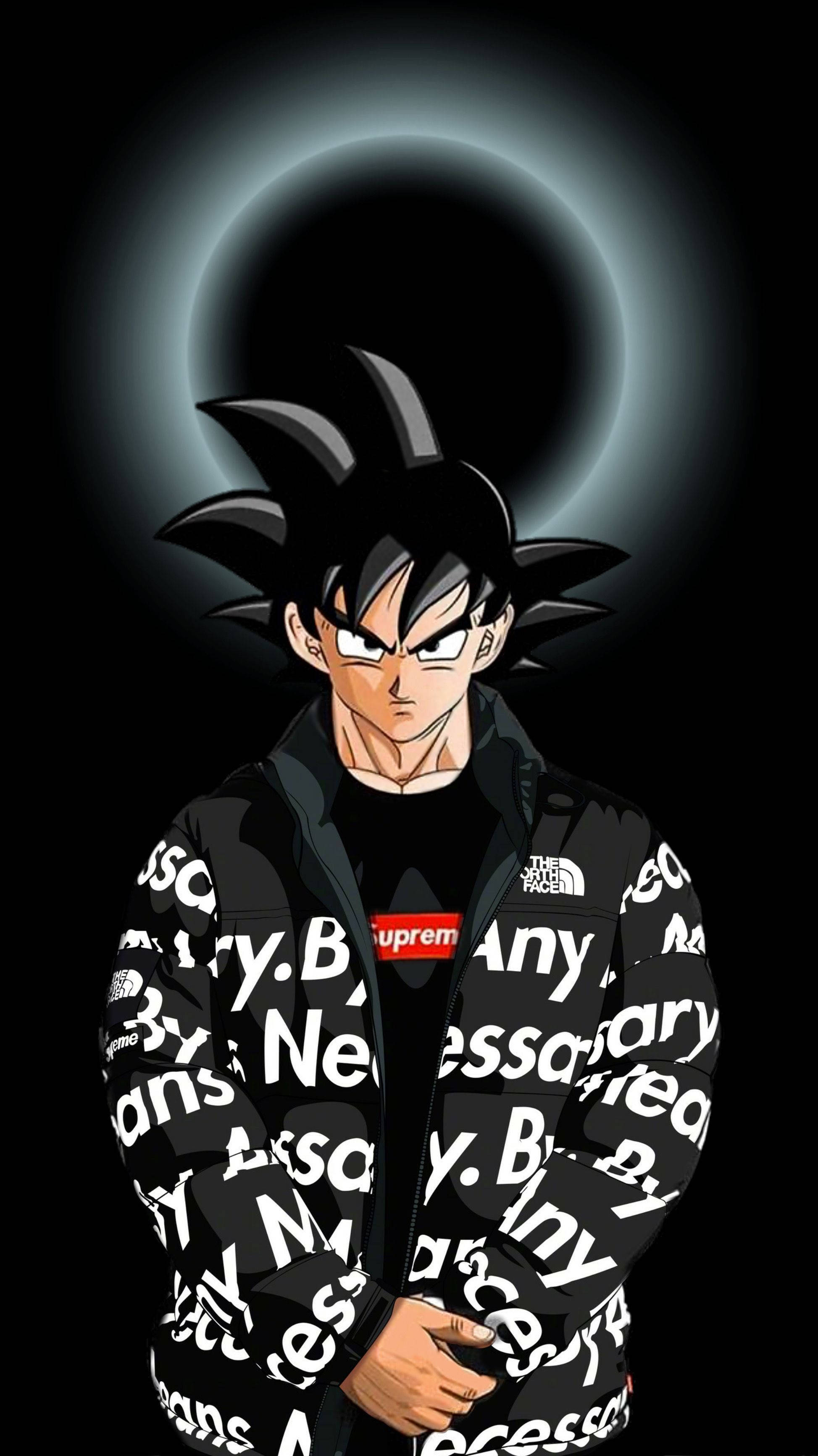 悟空帥氣風 Supreme 品牌款 壁紙 — 動漫角色悟空身穿帶有白色文字的黑色連帽衫，站在發光的黑洞背景前。