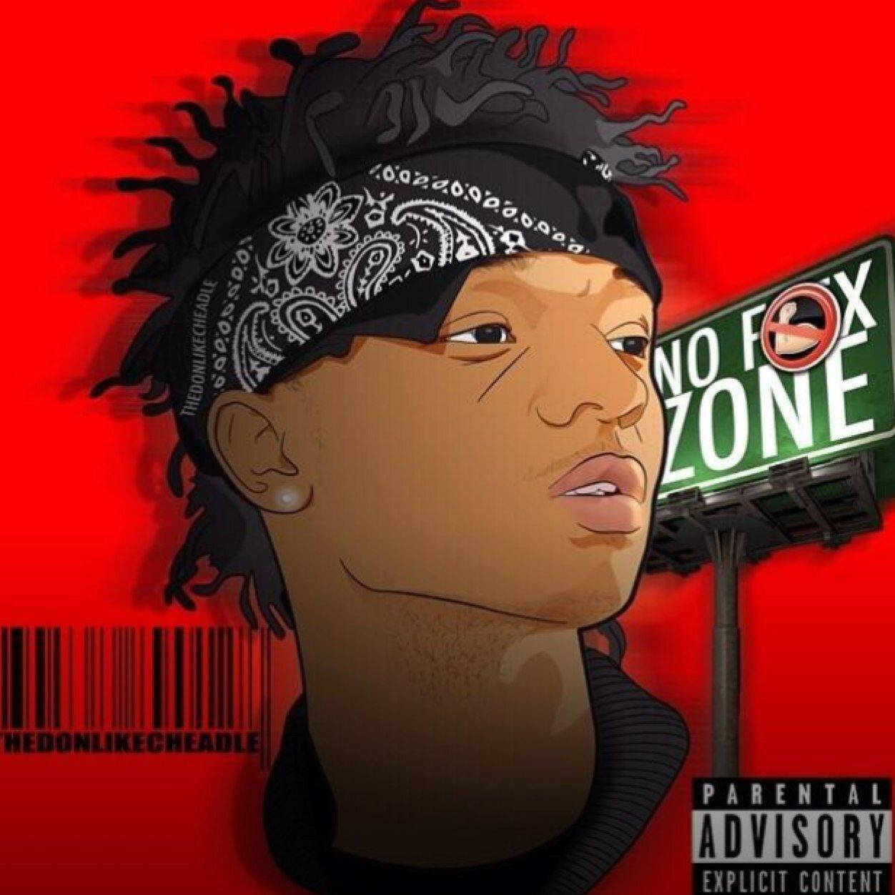 Swae Lee 在無狐區 壁紙 — 一個風格化的數碼肖像，描繪一名戴著頭巾和條碼的年輕男子，背景為大膽的紅色，並帶有「No Fox Zone」標誌。