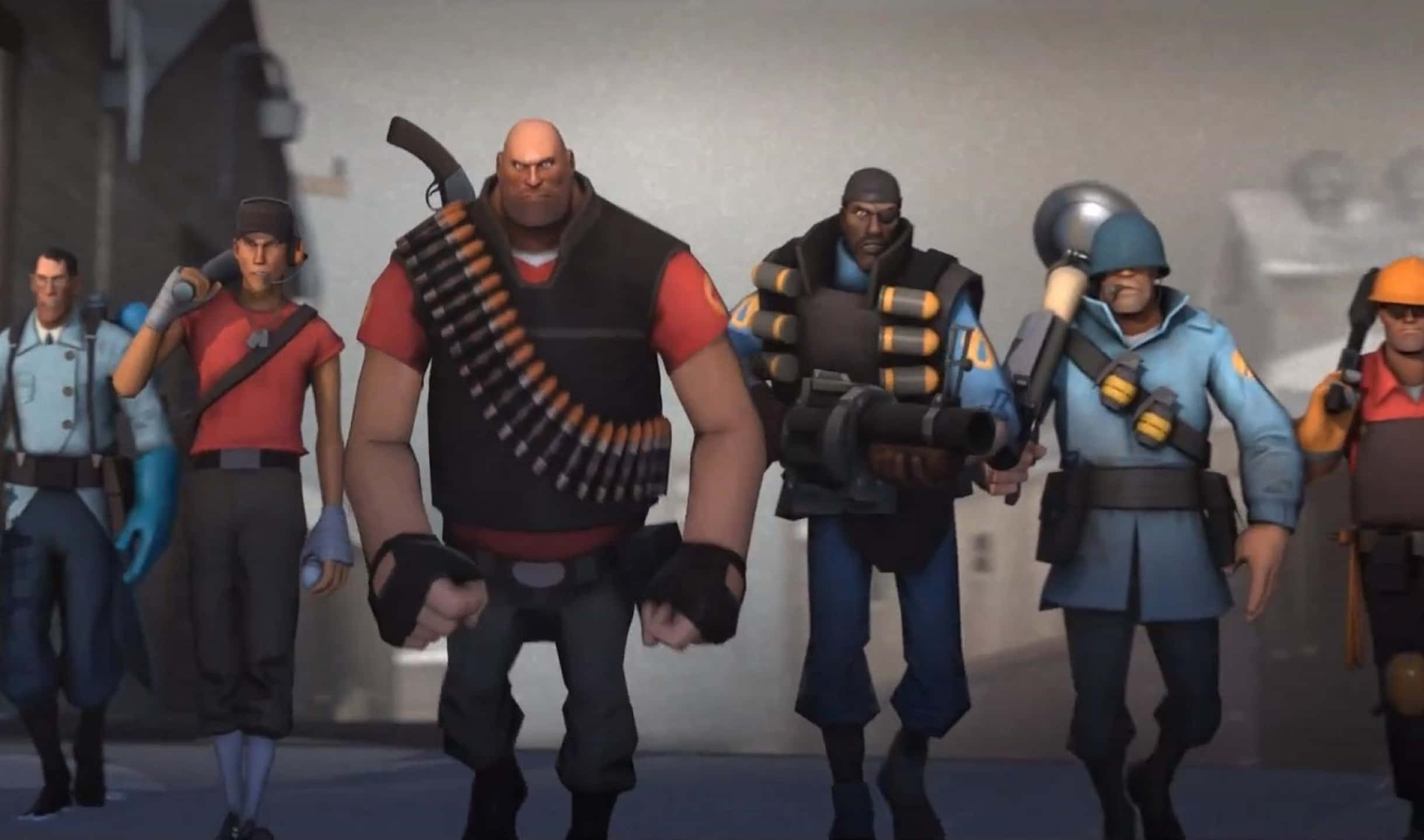 Team Fortress 2 重裝兵與夥伴背景 壁紙 — 六個風格化的電子遊戲士兵身穿戰鬥裝備，排列在昏暗的工業環境中。