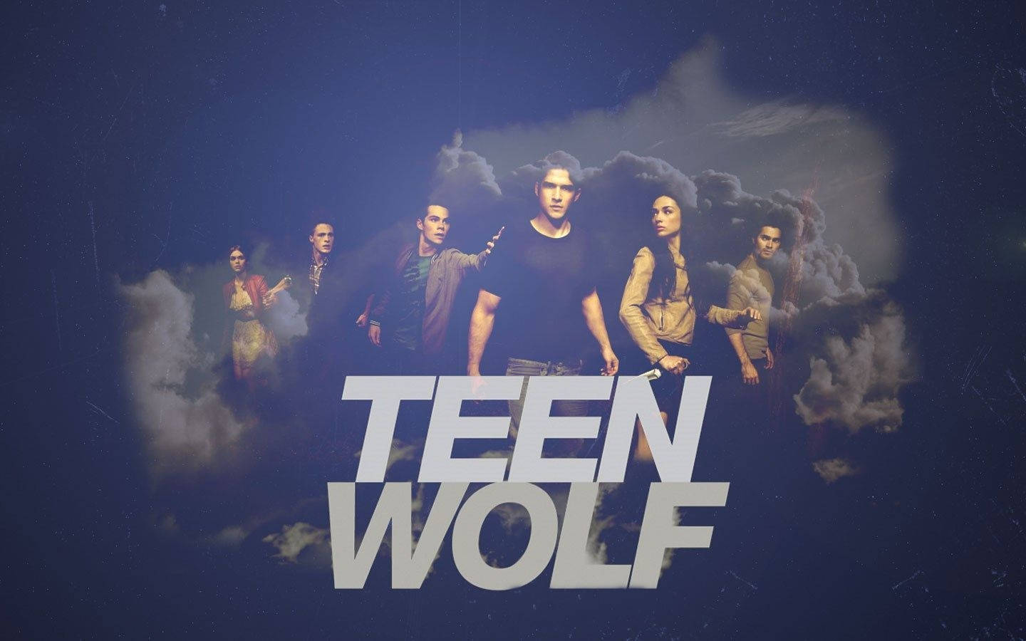 六名青少年以戲劇性的姿勢被暴風雲環繞，並有「TEEN WOLF」標題。